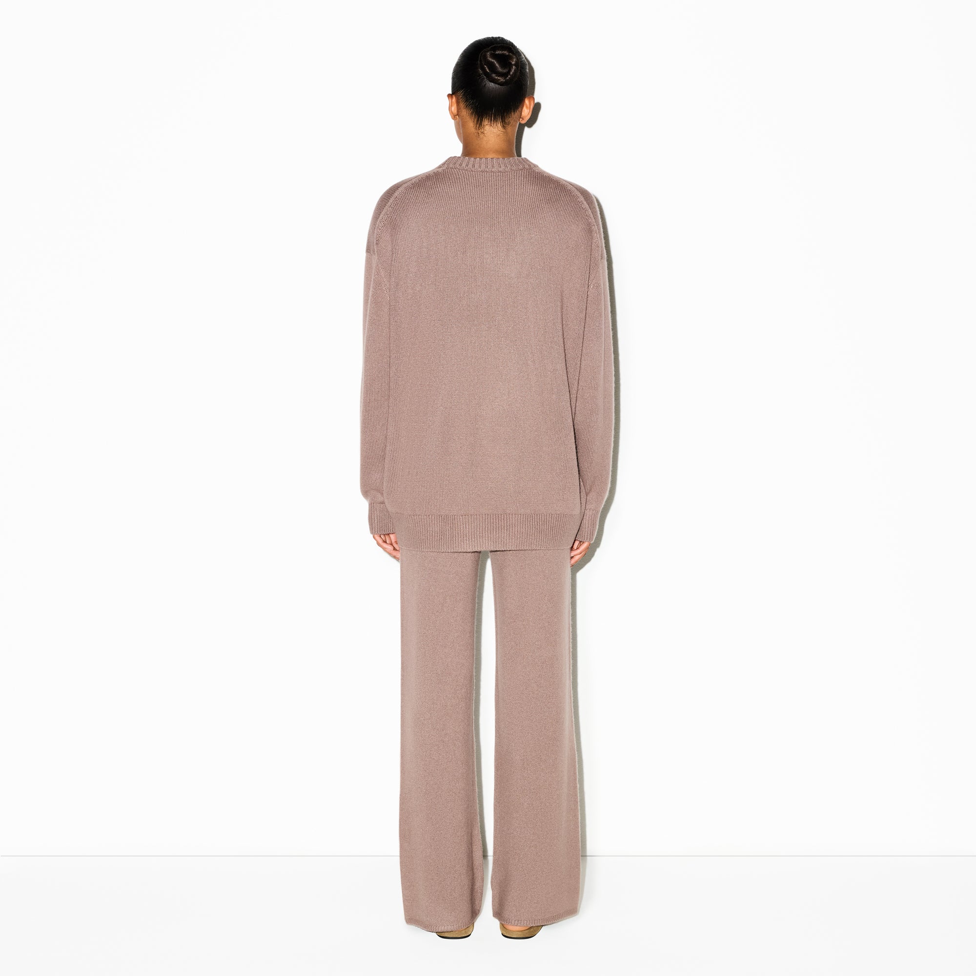 CASHMERE OVERSIZED SWEATER | UMBER - Image 7