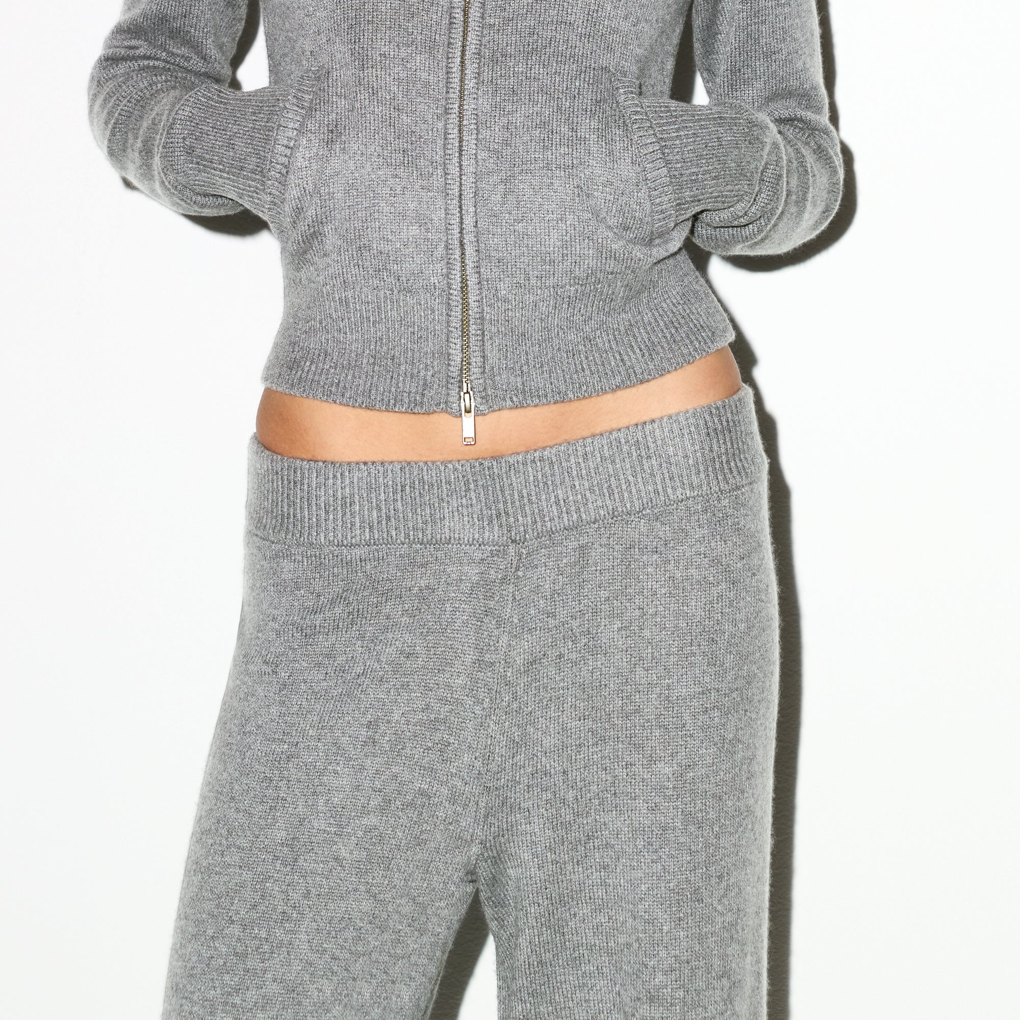 CASHMERE WIDE LEG PANT | DARK HEATHER GREY - Image 3