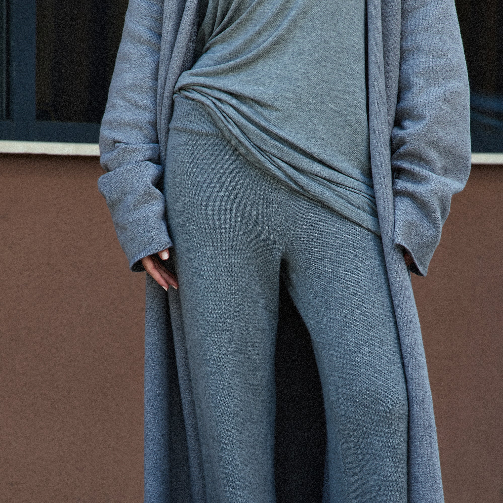 CASHMERE WIDE LEG PANT | DARK HEATHER GREY - Image 7