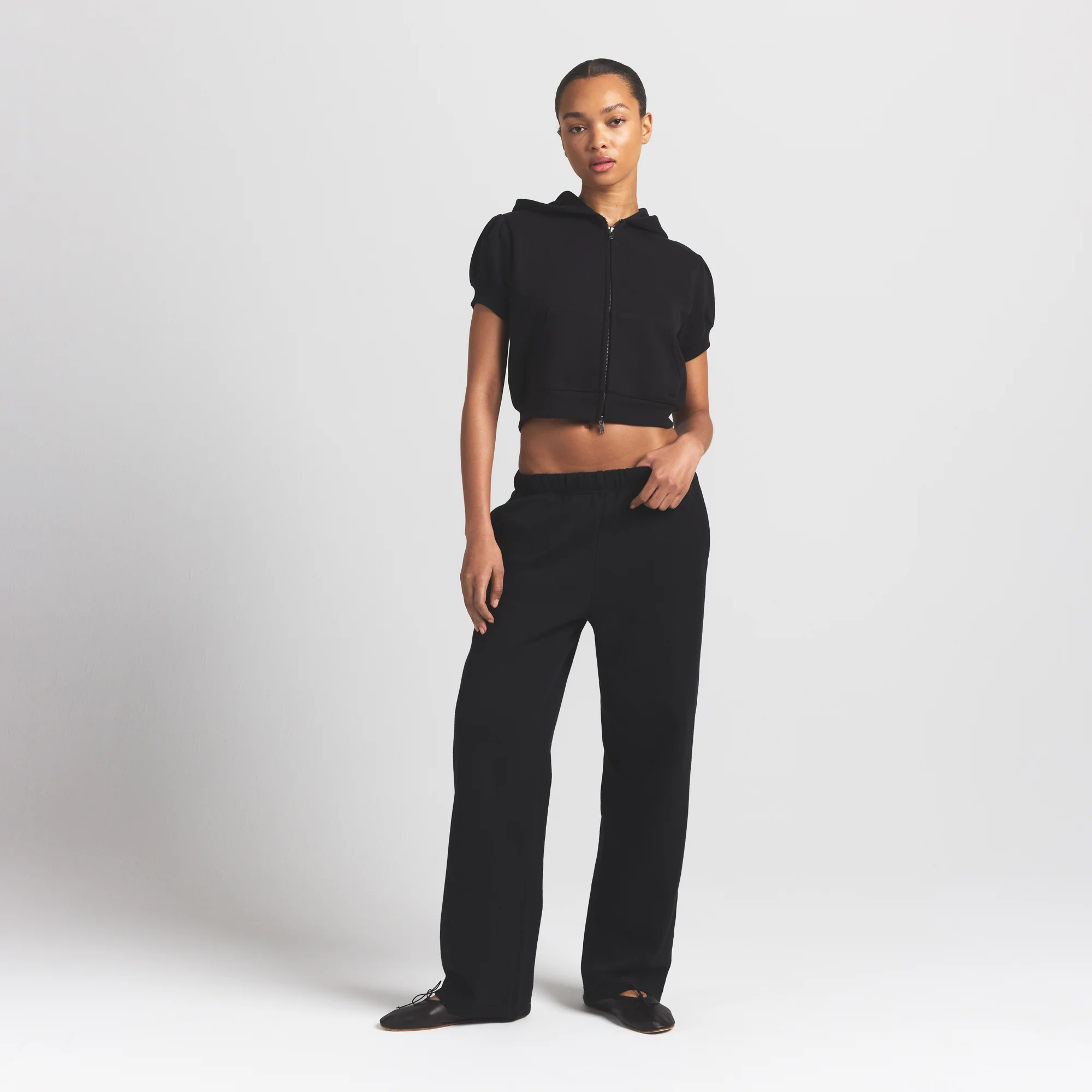 COTTON FLEECE BUBBLE SLEEVE CROPPED ZIP UP | ONYX - Image 2