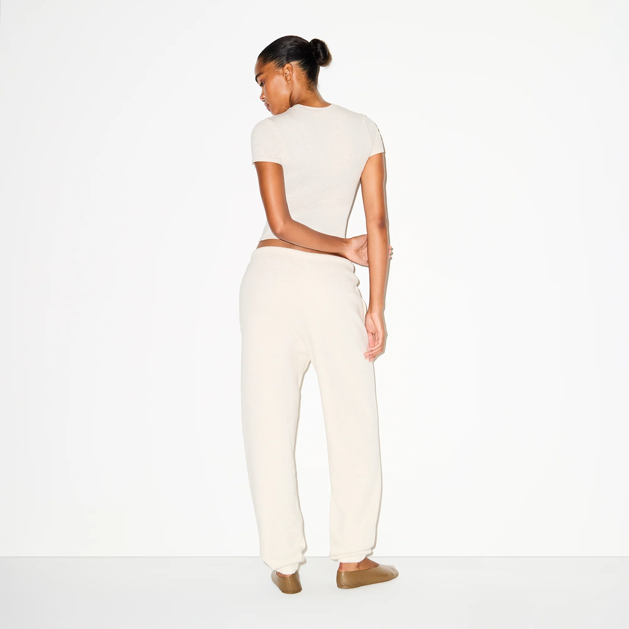 COTTON FLEECE CLASSIC JOGGER | OATMEAL HEATHER - Image 4
