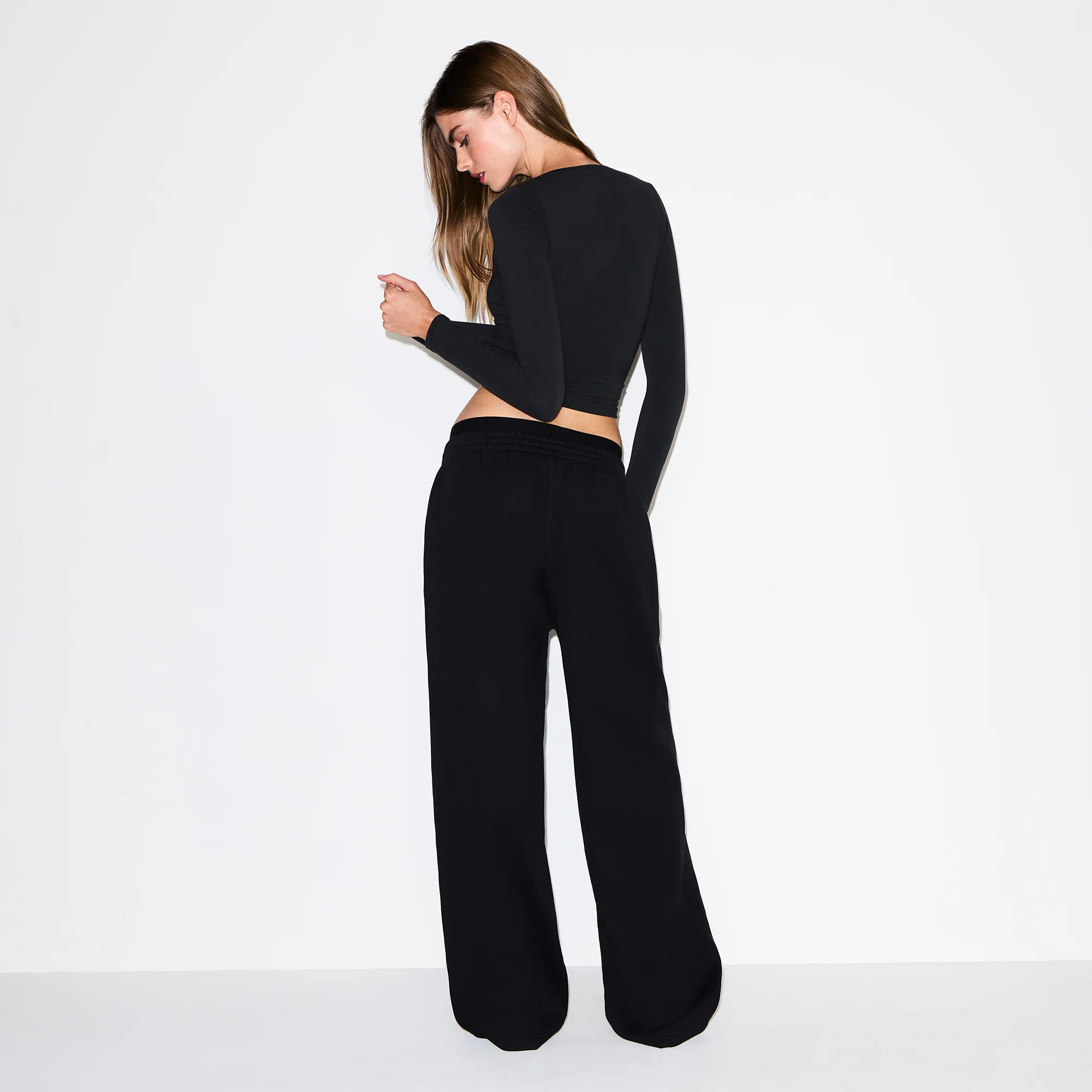 COTTON FLEECE OVERSIZED DOUBLE WAISTBAND PANT | ONYX - Image 4