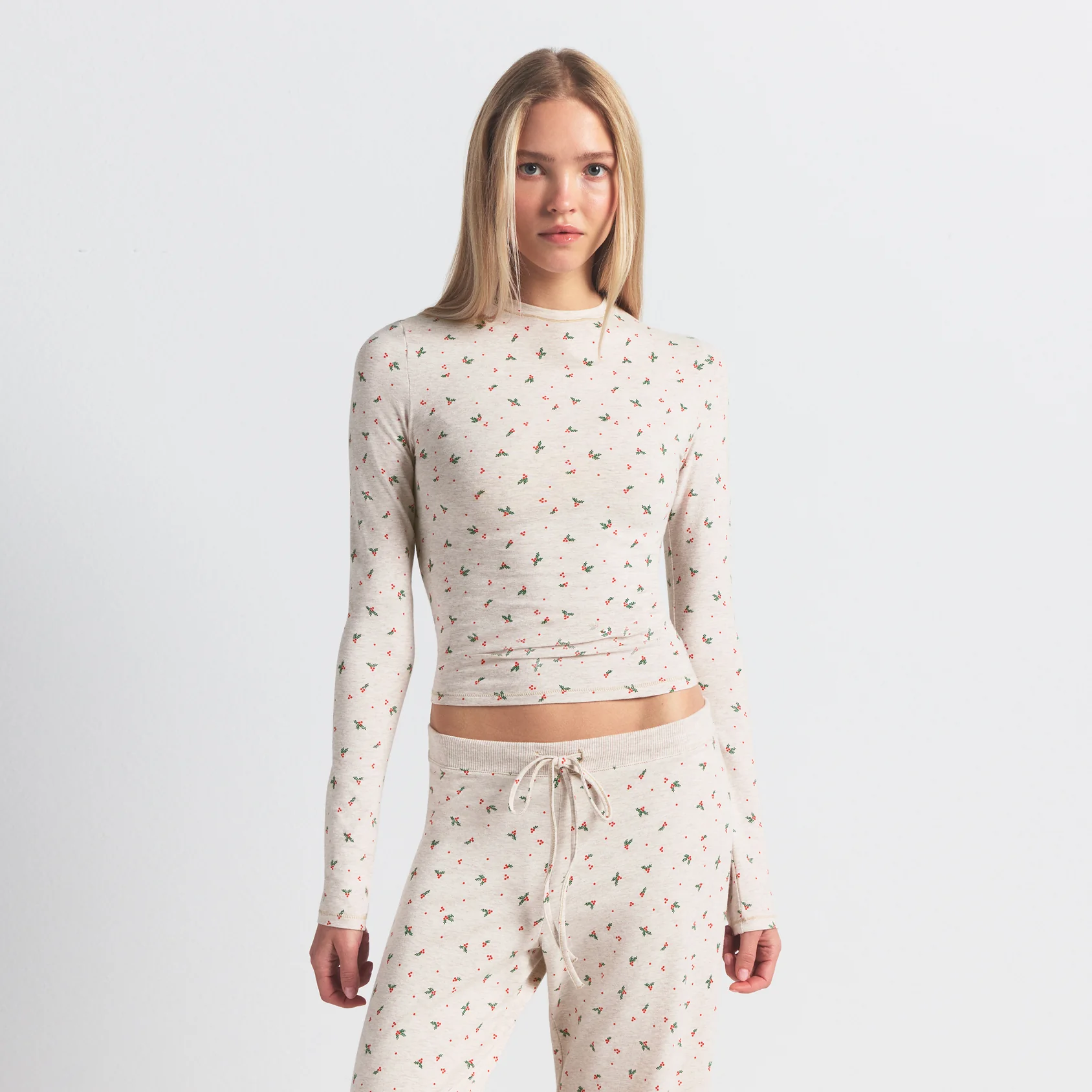 COTTON JERSEY LONG SLEEVE T-SHIRT | OATMEAL HEATHER HOLLY PRINT - Image 5