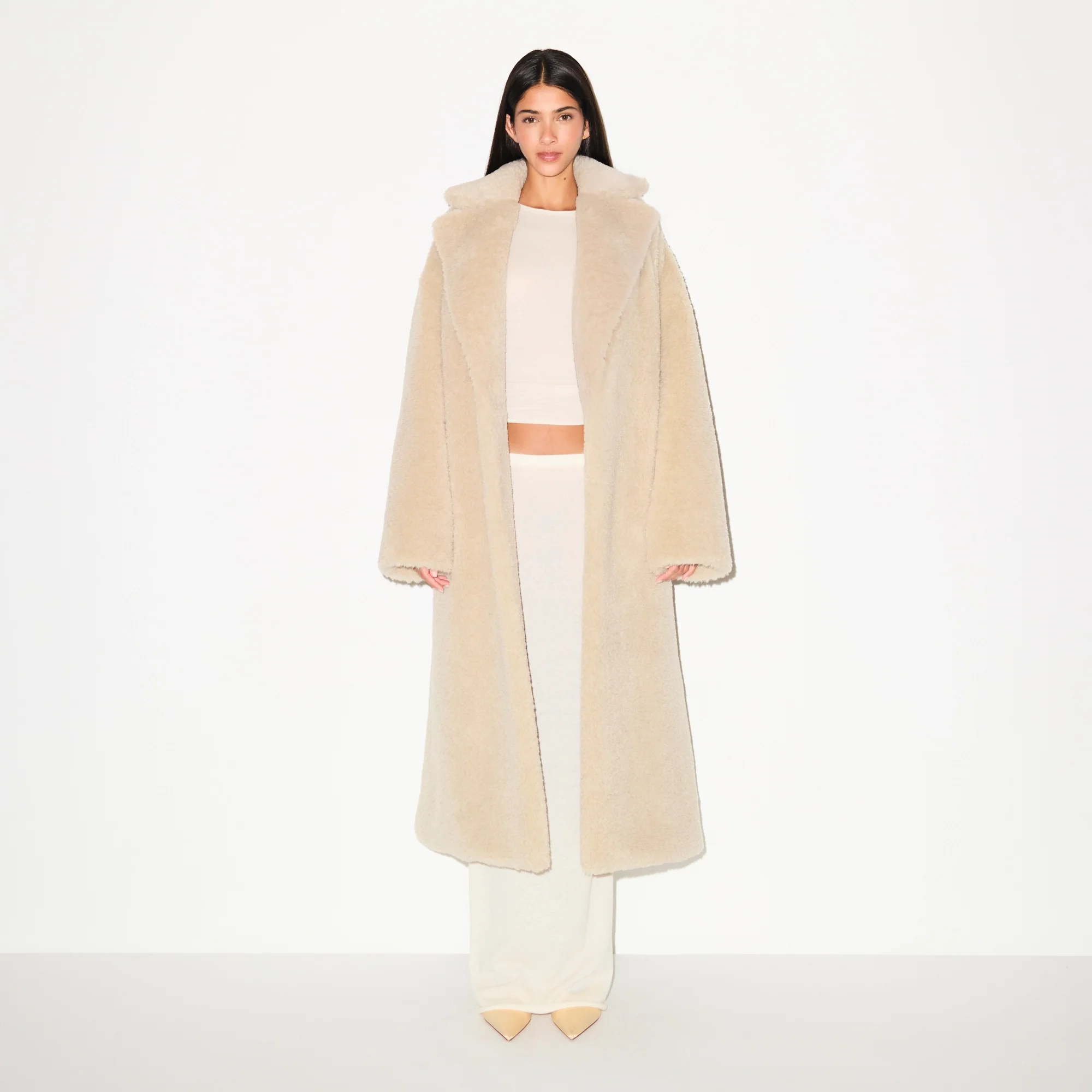 FAUX FUR OVERSIZED LONG COAT | CHAMPAGNE - Image 3