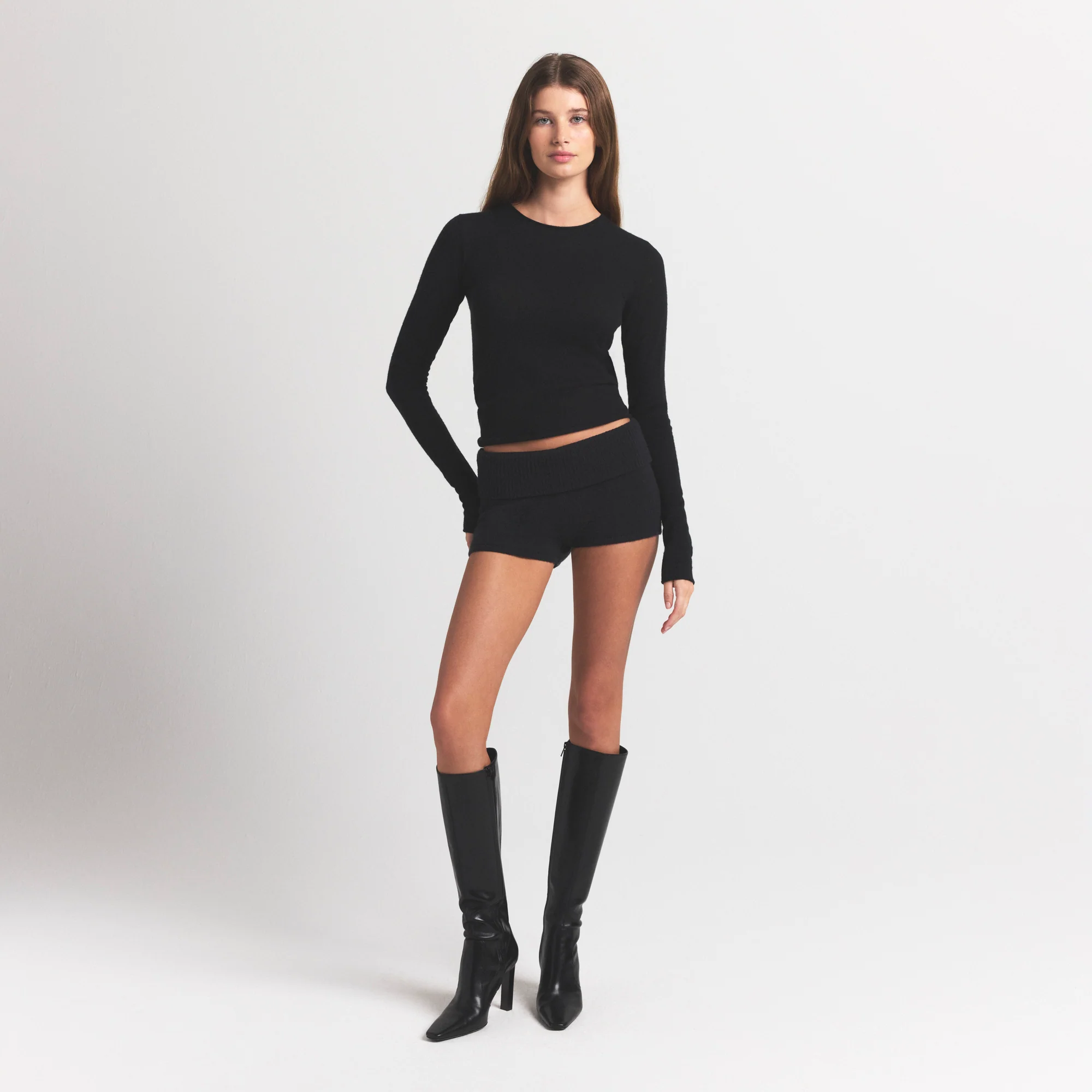 FEATHERWEIGHT CASHMERE LONG SLEEVE TOP | ONYX - Image 2