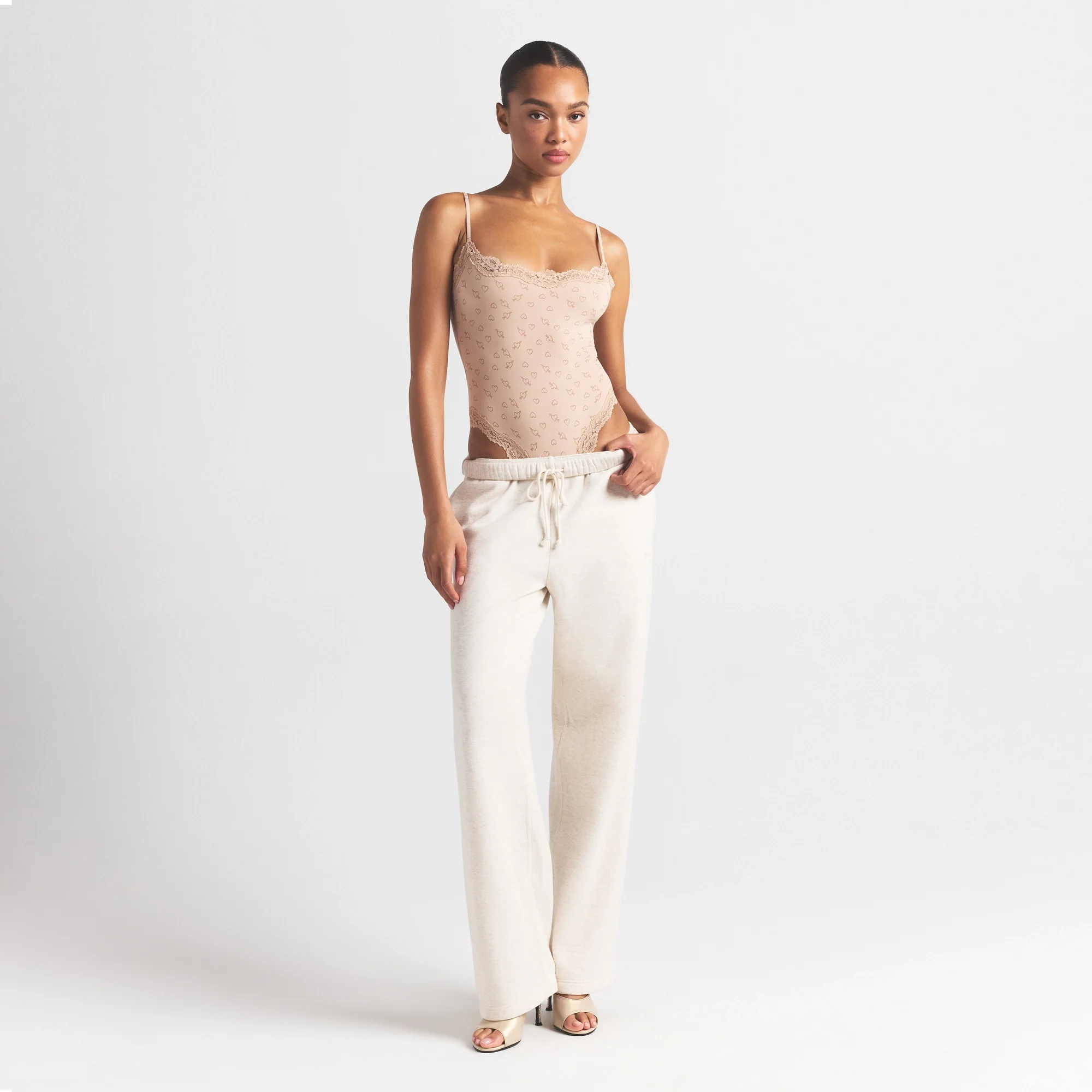 FITS EVERYBODY LACE CAMI BODYSUIT | MICA SKETCHED HEARTS - Image 5