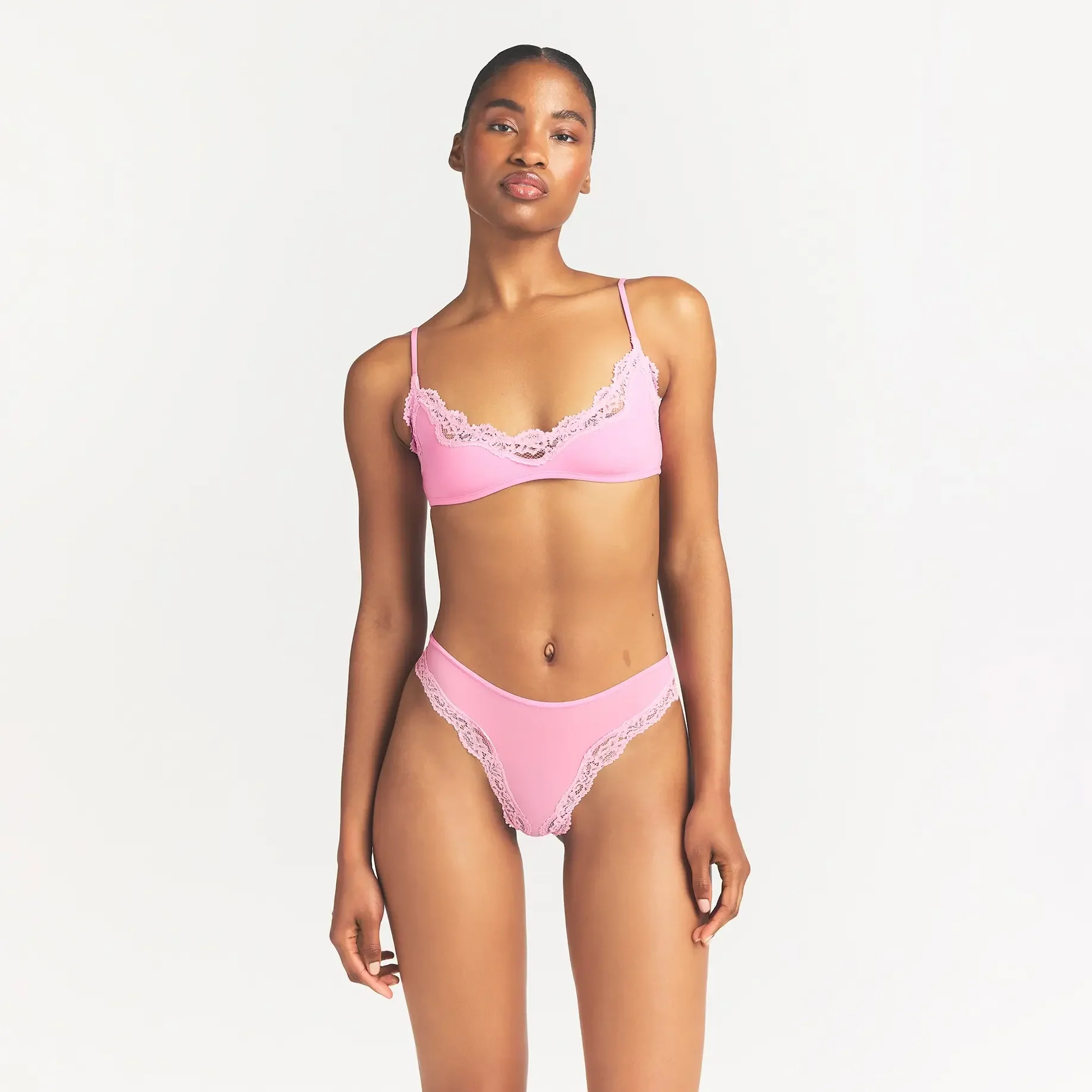 FITS EVERYBODY LACE SCOOP BRALETTE | BUBBLE GUM TONAL - Image 3