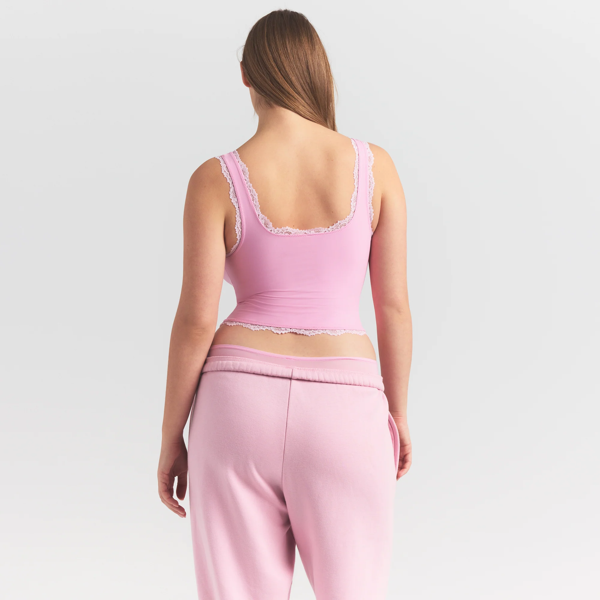 FITS EVERYBODY LACE TANK | BUBBLE GUM TONAL - Image 4