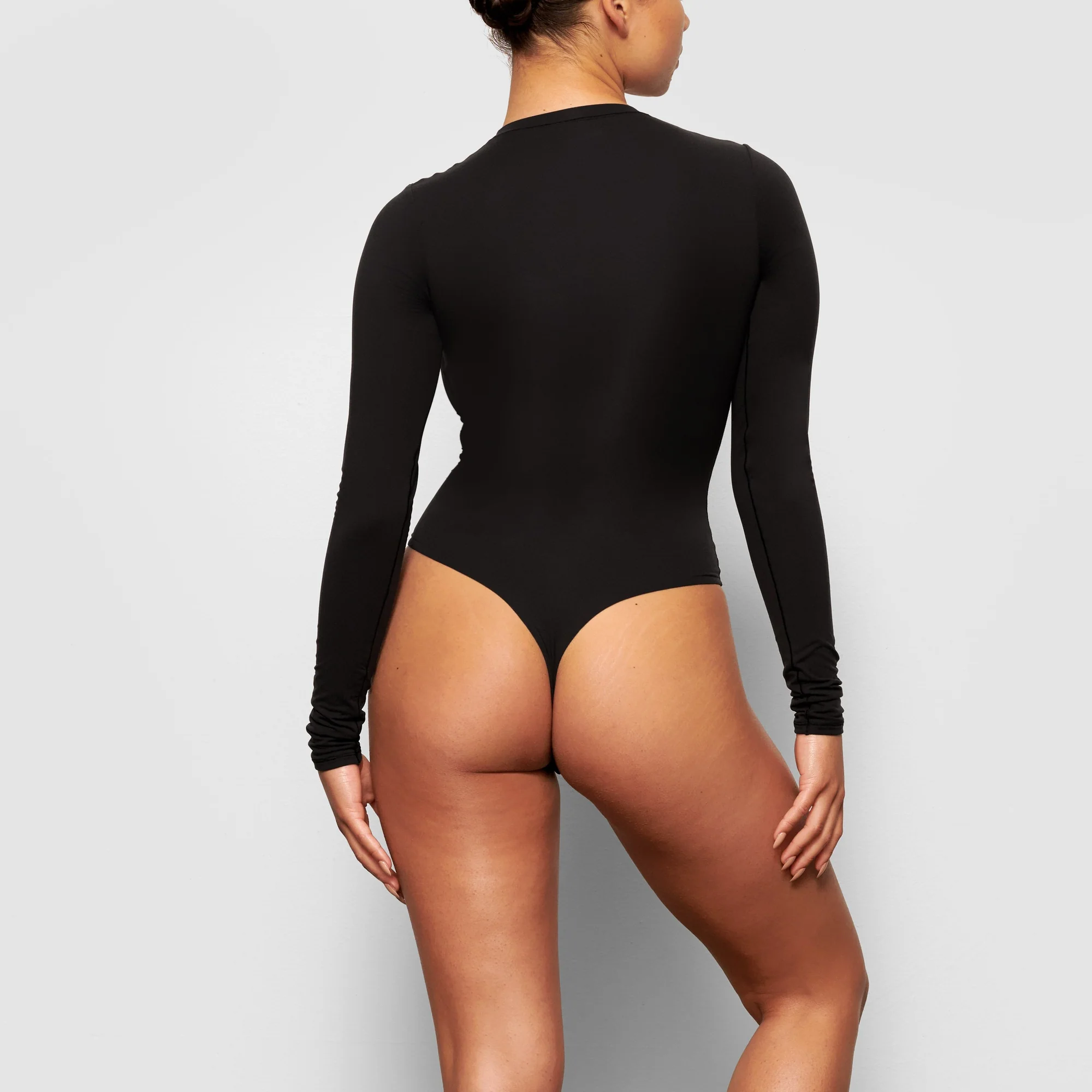 FITS EVERYBODY LONG SLEEVE CREW NECK BODYSUIT | ONYX - Image 4