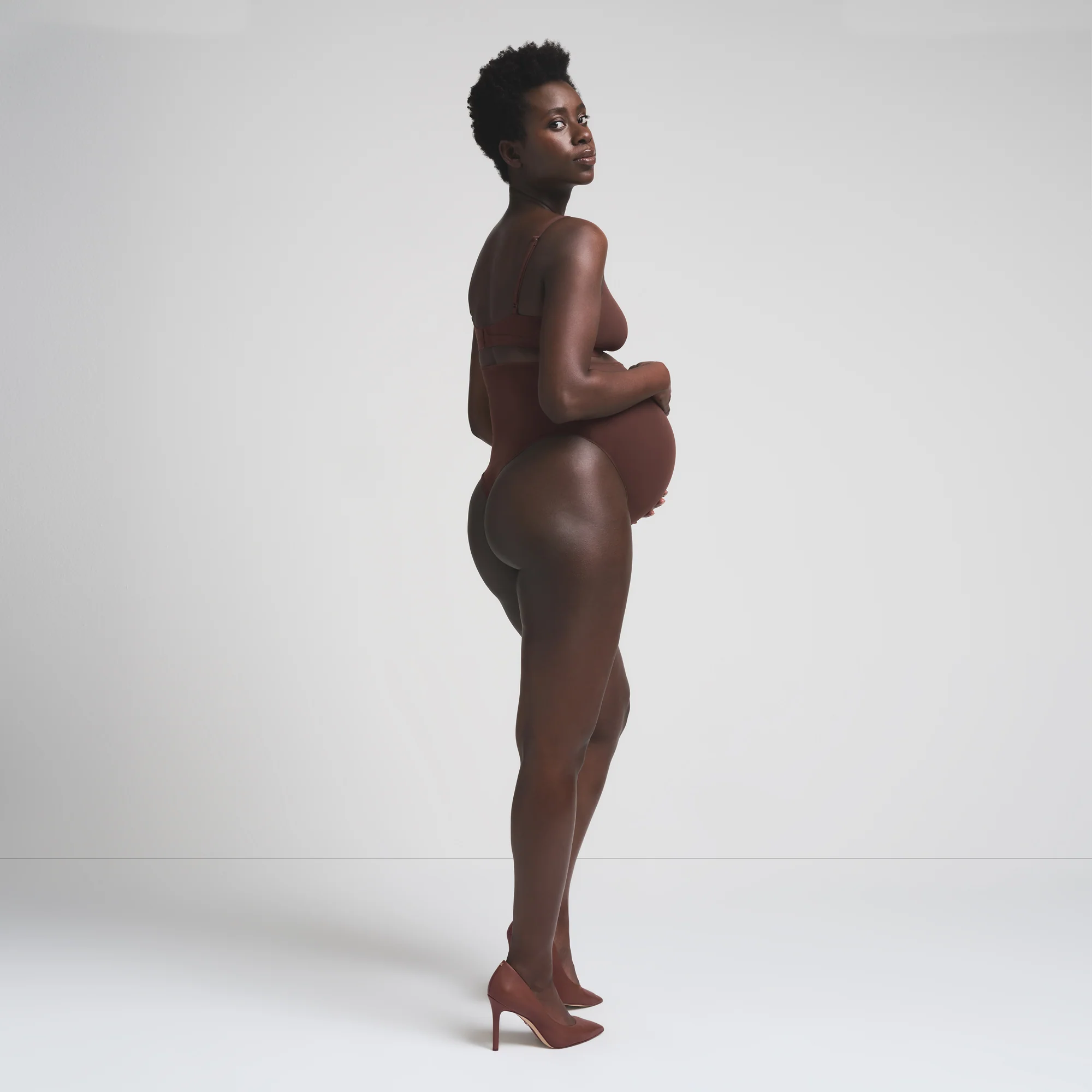 FITS EVERYBODY MATERNITY HIGH-WAISTED THONG | COCOA - Image 4