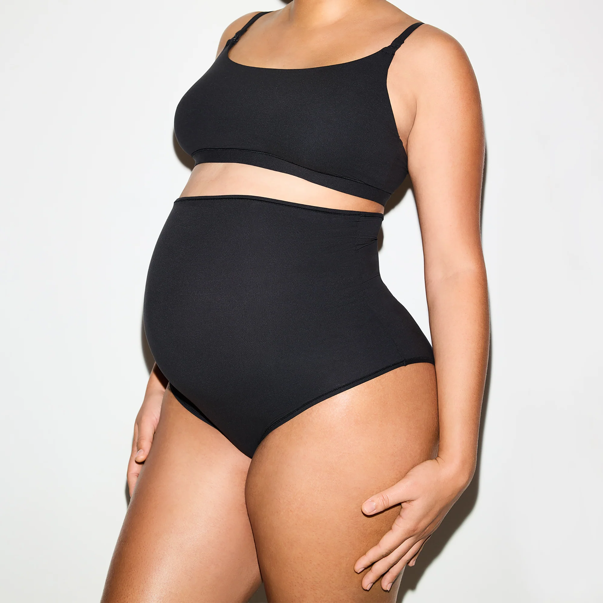 FITS EVERYBODY MATERNITY NURSING SCOOP BRALETTE 2-PACK | ONYX - Image 3
