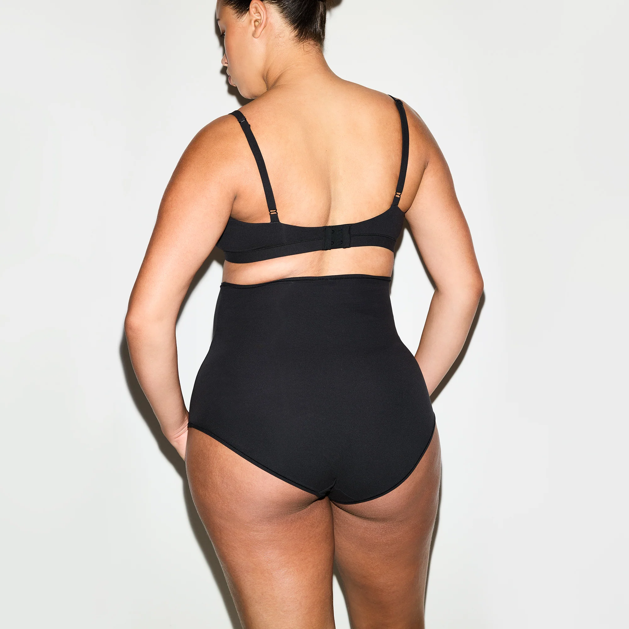 FITS EVERYBODY MATERNITY NURSING SCOOP BRALETTE 2-PACK | ONYX - Image 5