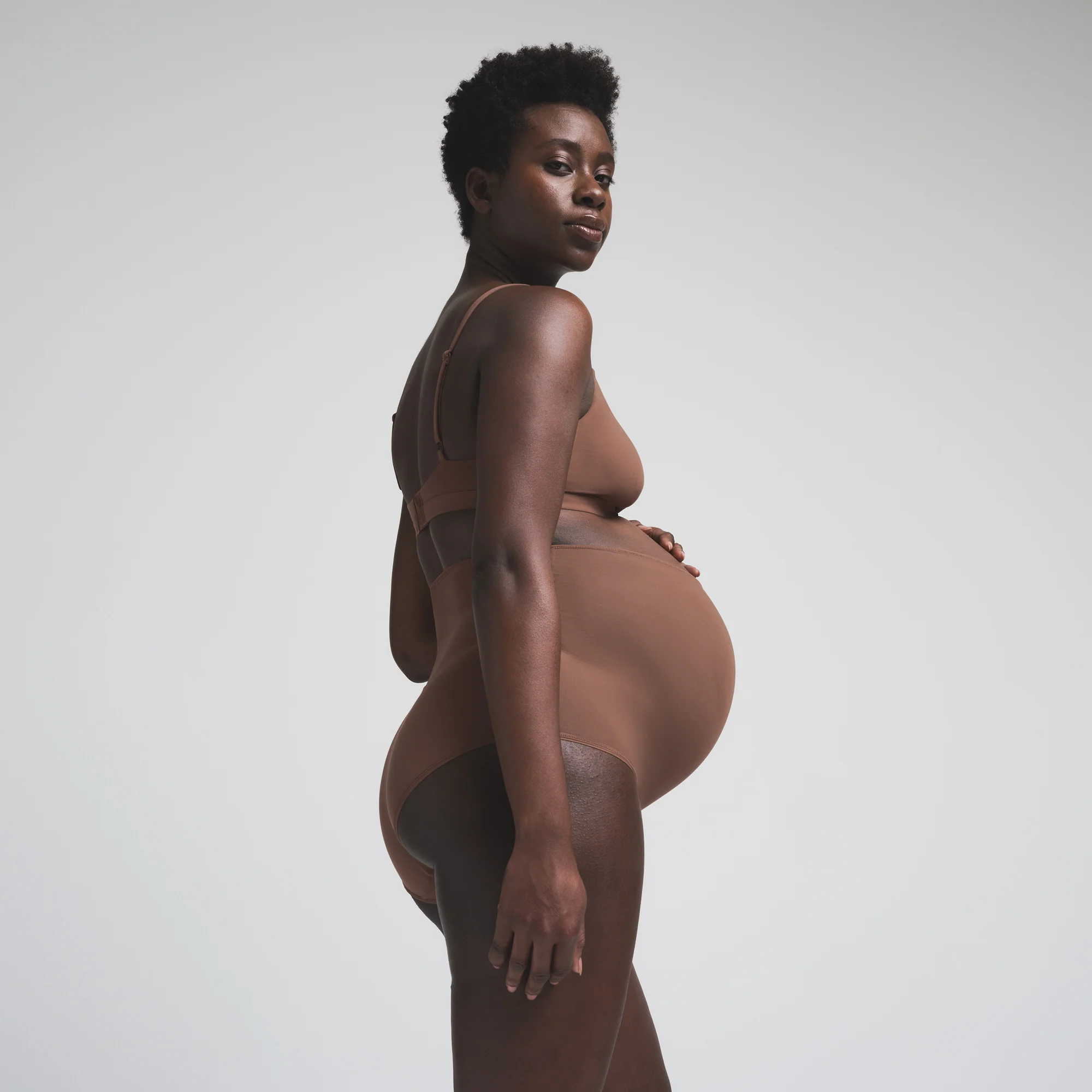 FITS EVERYBODY MATERNITY NURSING SCOOP BRALETTE | JASPER - Image 4