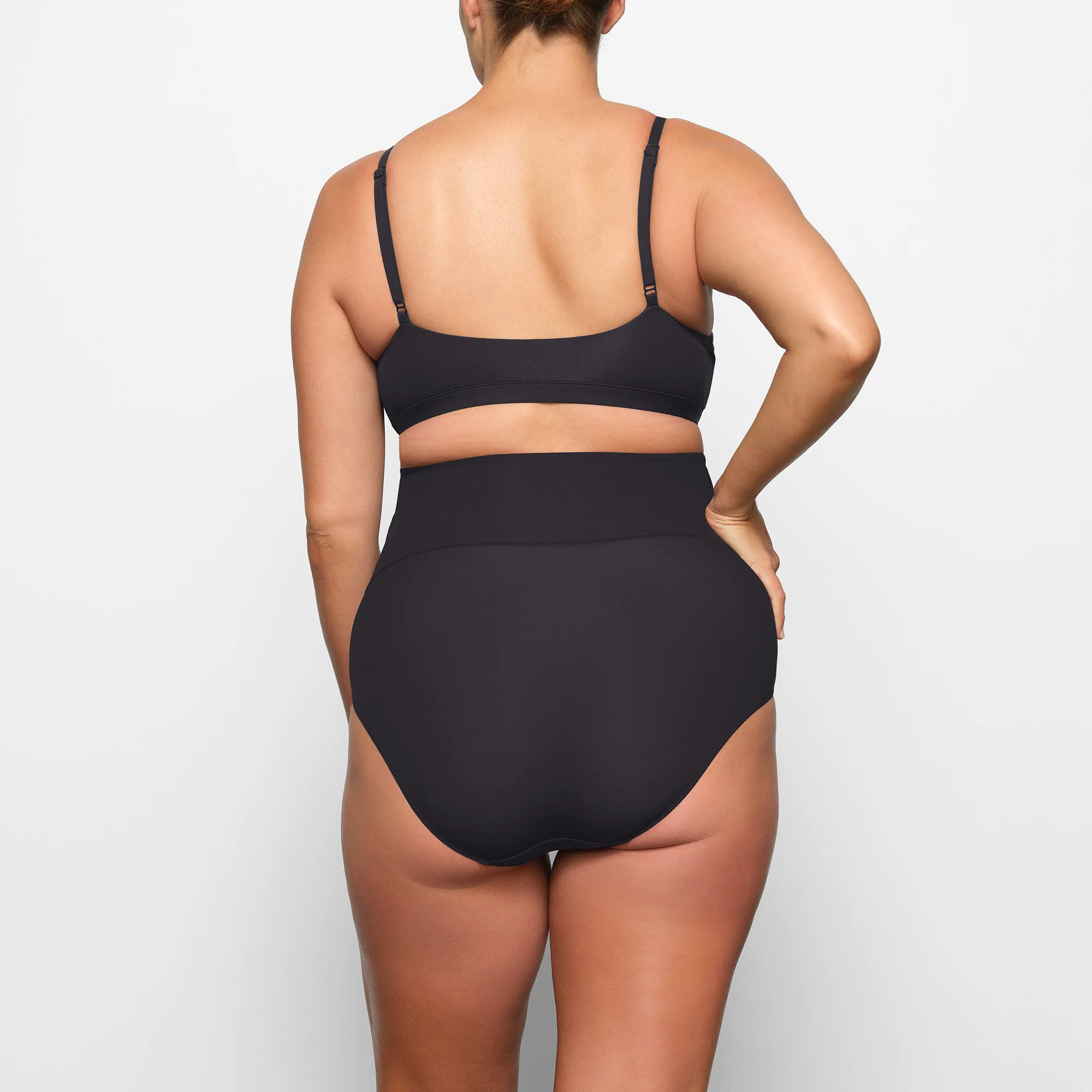 FITS EVERYBODY MATERNITY PUMPING SCOOP BRALETTE | ONYX - Image 4