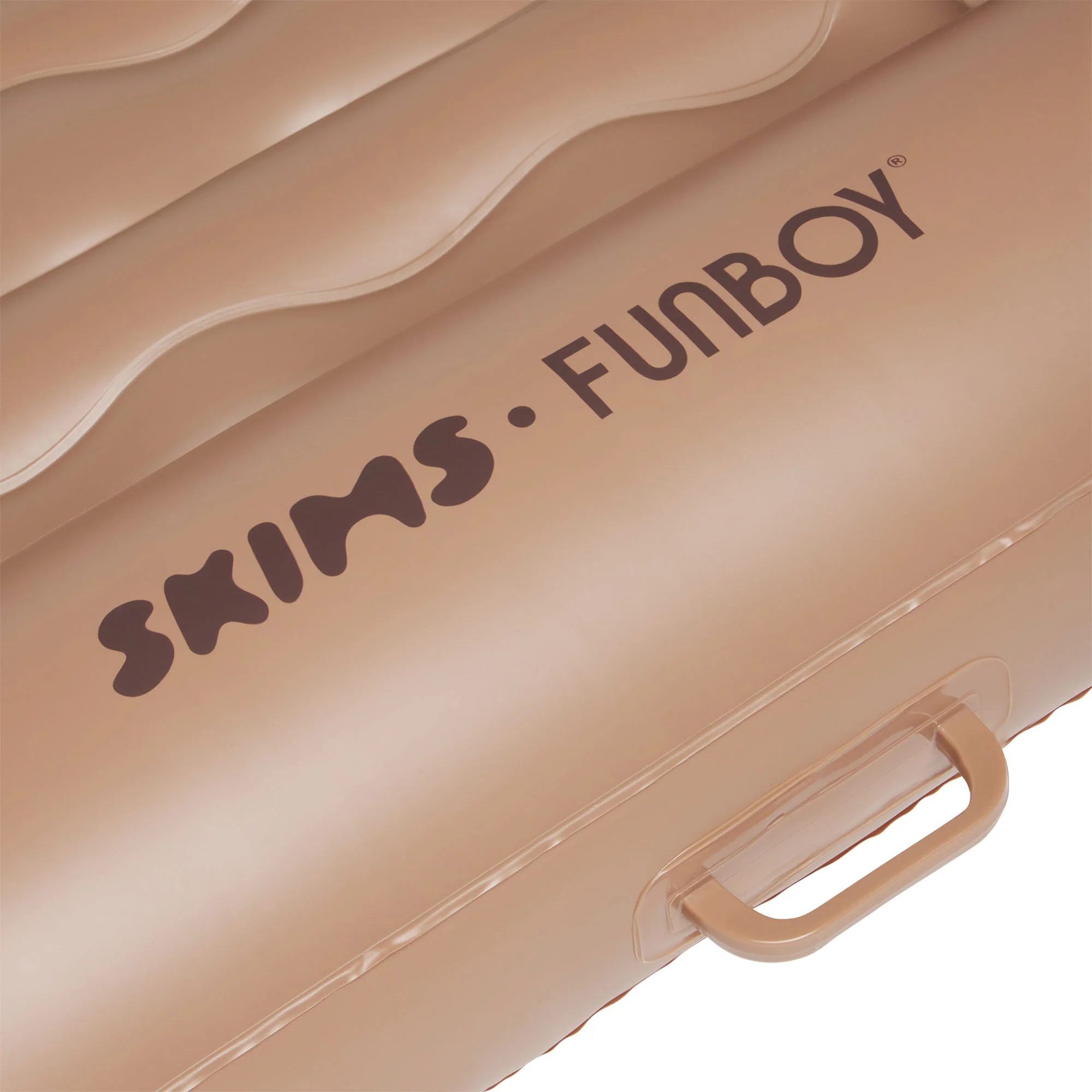 FUNBOY X SKIMS TANNING POOL LOUNGER | SIENNA - Image 3
