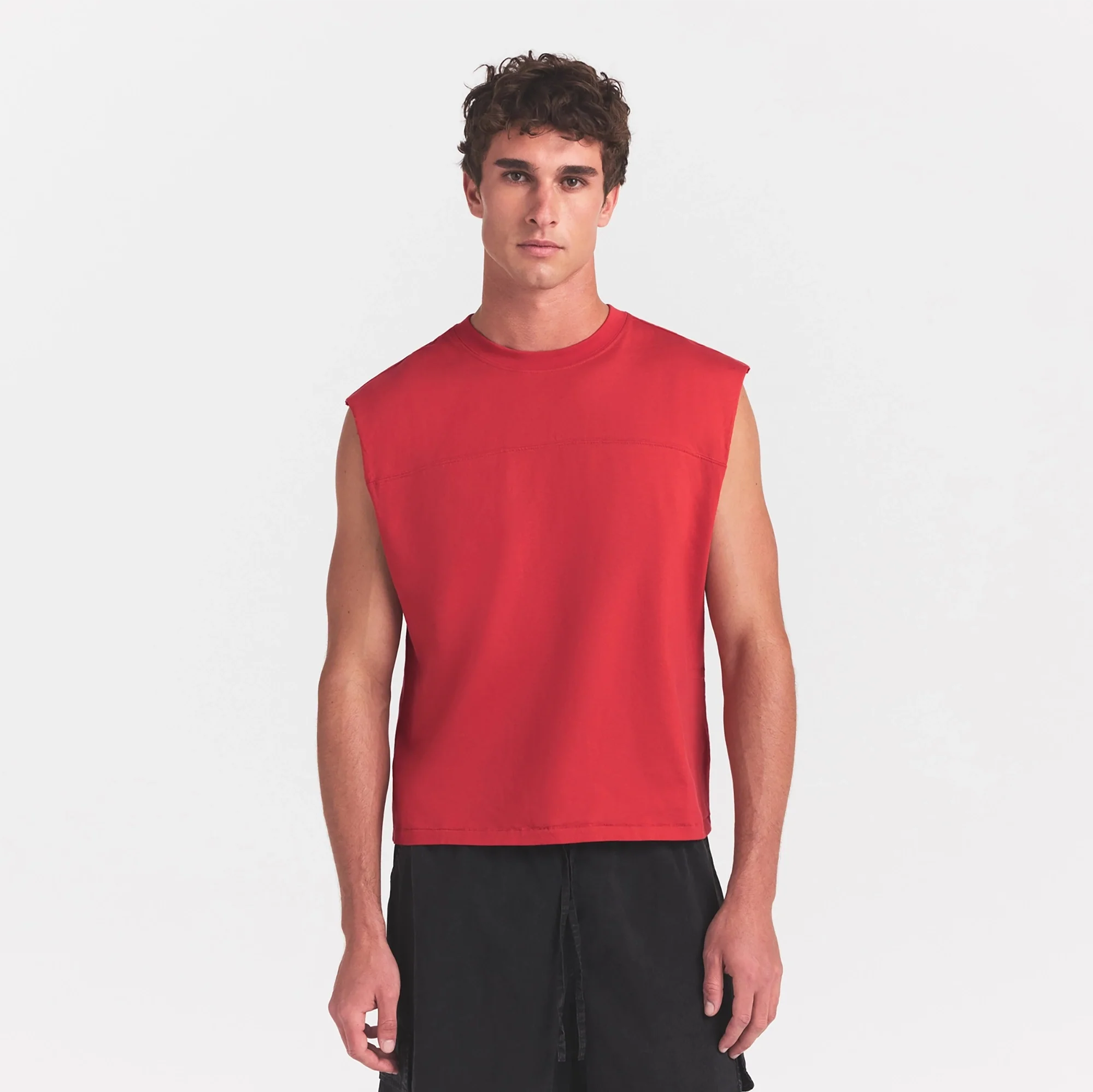 HEAVYWEIGHT COTTON MENS CROPPED MUSCLE TANK | WASHED RED - Image 3