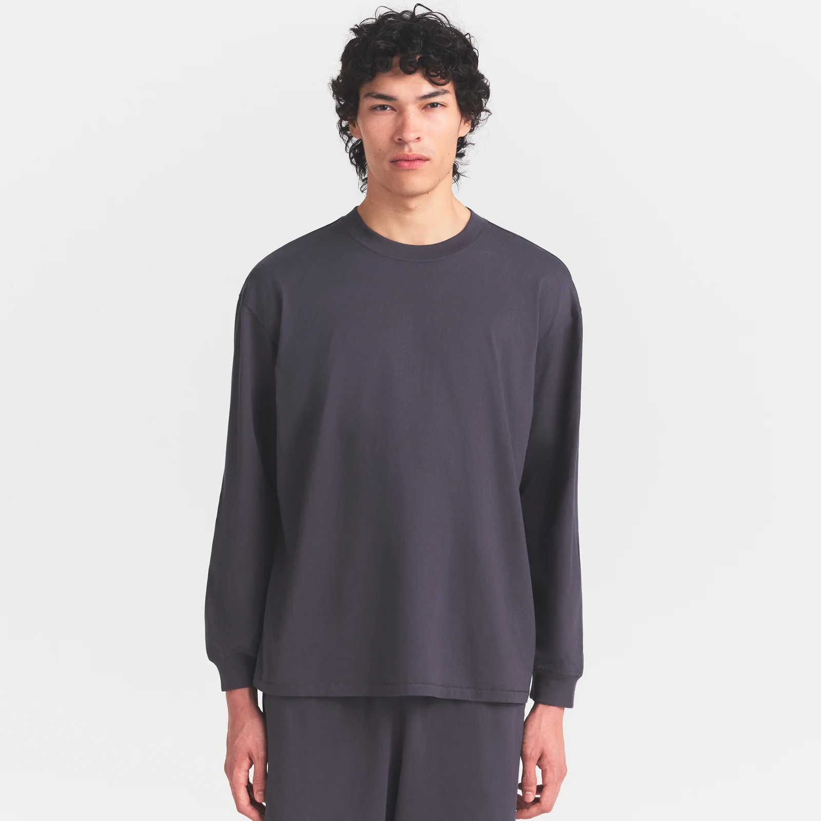 HEAVYWEIGHT COTTON MENS RELAXED LONG SLEEVE T-SHIRT | RAVEN - Image 3