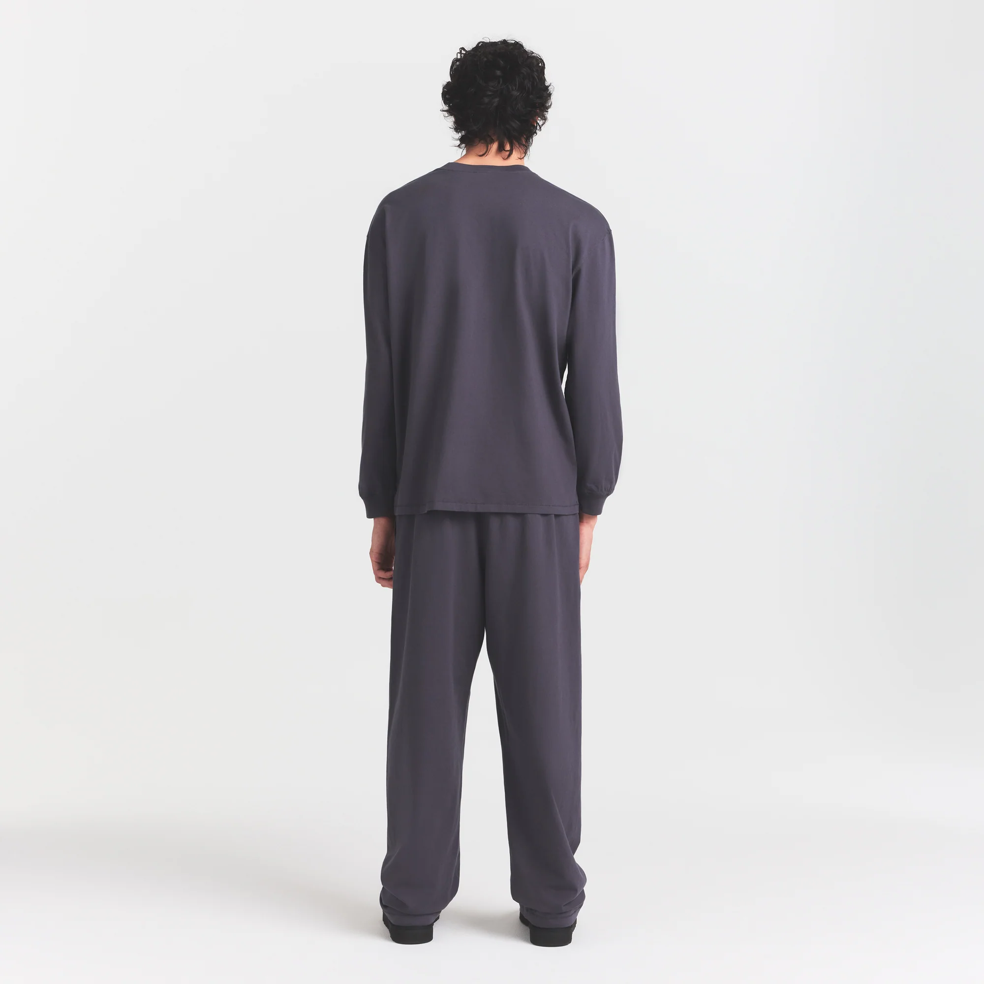 HEAVYWEIGHT COTTON MENS RELAXED LONG SLEEVE T-SHIRT | RAVEN - Image 4