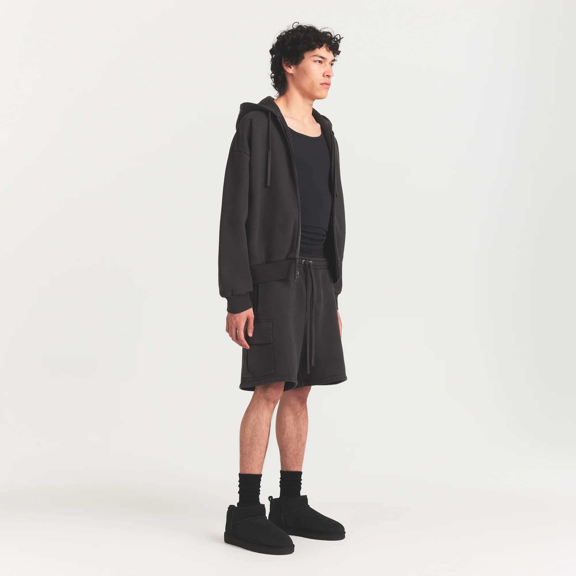 HEAVYWEIGHT FLEECE MENS CARGO SHORT | WASHED ONYX - Image 3