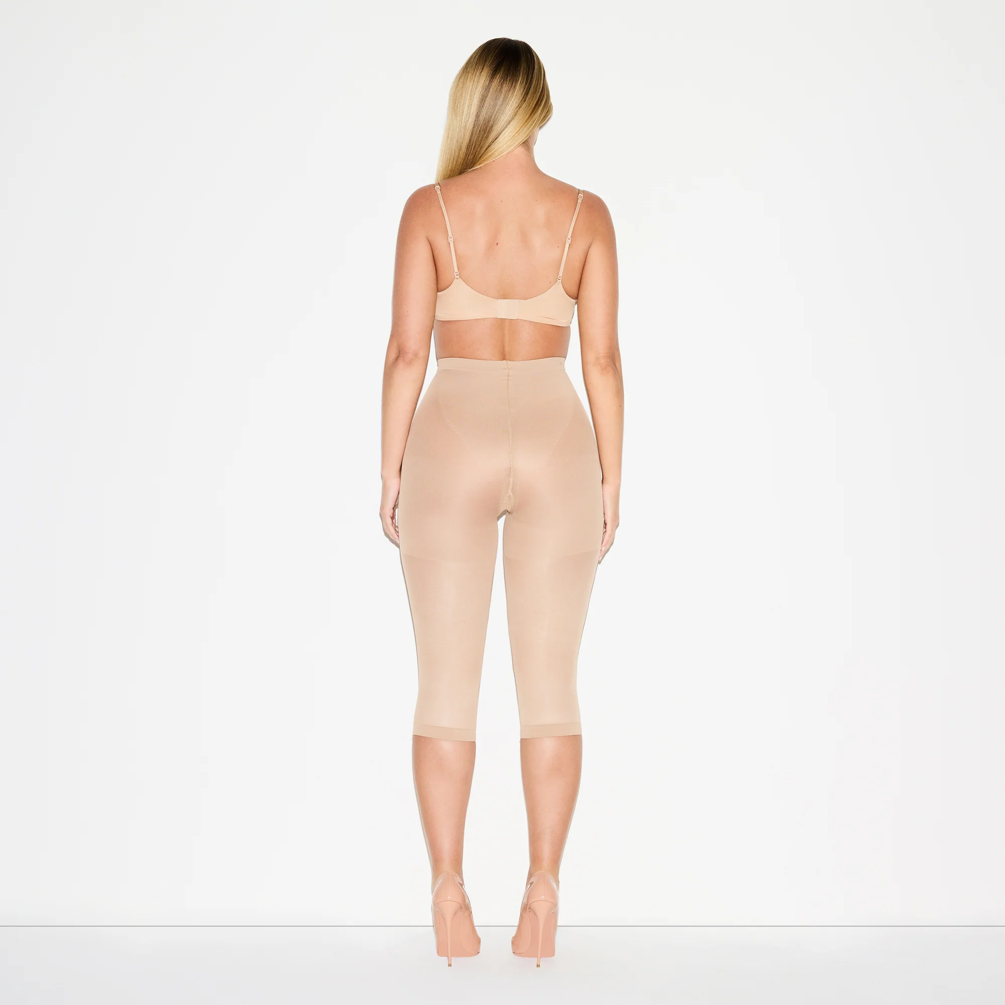 HOSIERY SHAPING CAPRI TIGHTS | CLAY - Image 6