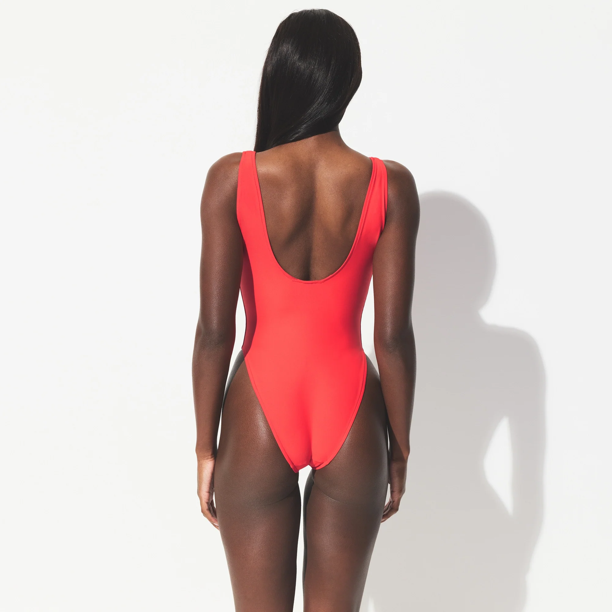 ICONIC SWIM PLUNGE ONE PIECE | CARMINE - Image 4