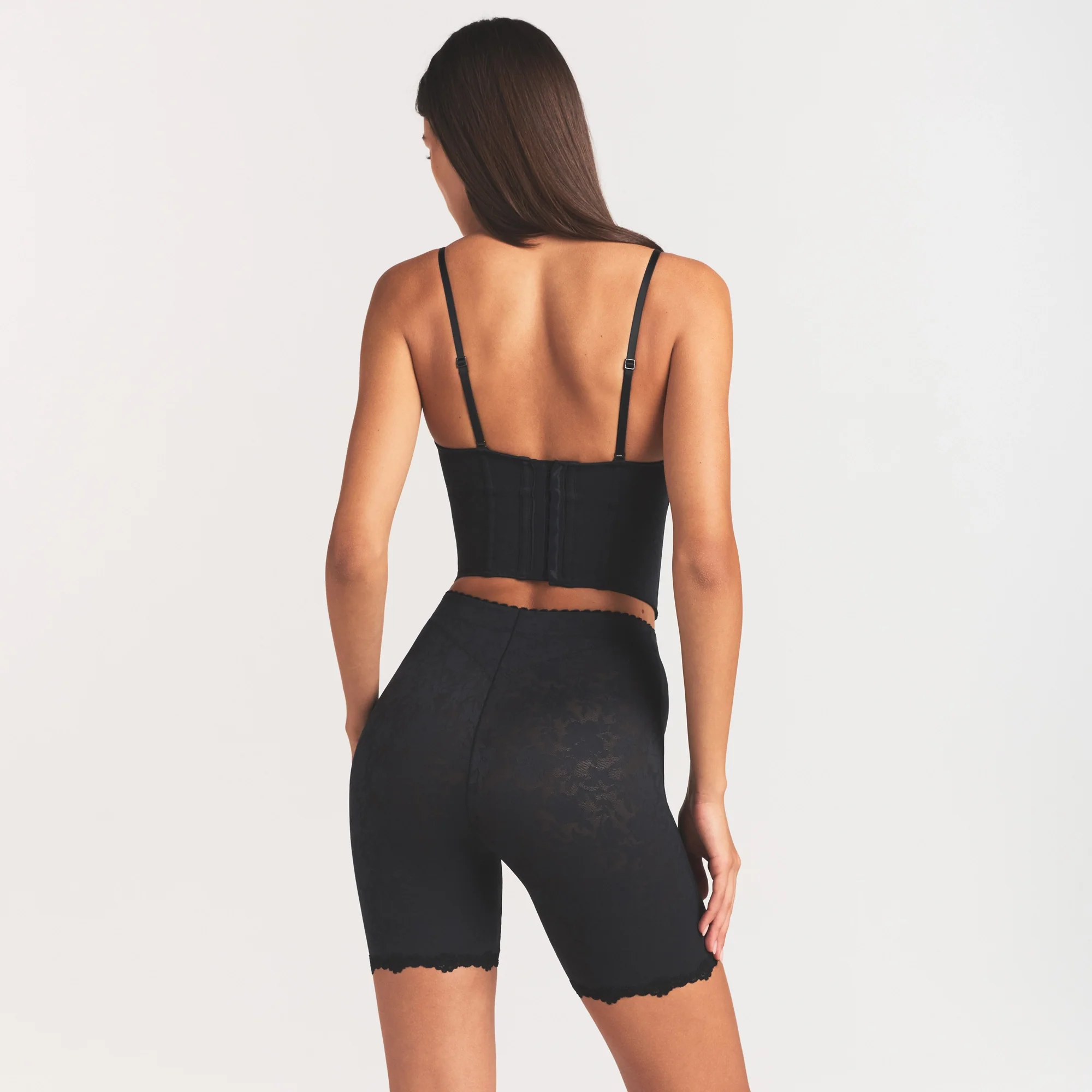 LACE SHAPEWEAR SHORT | ONYX - Image 5