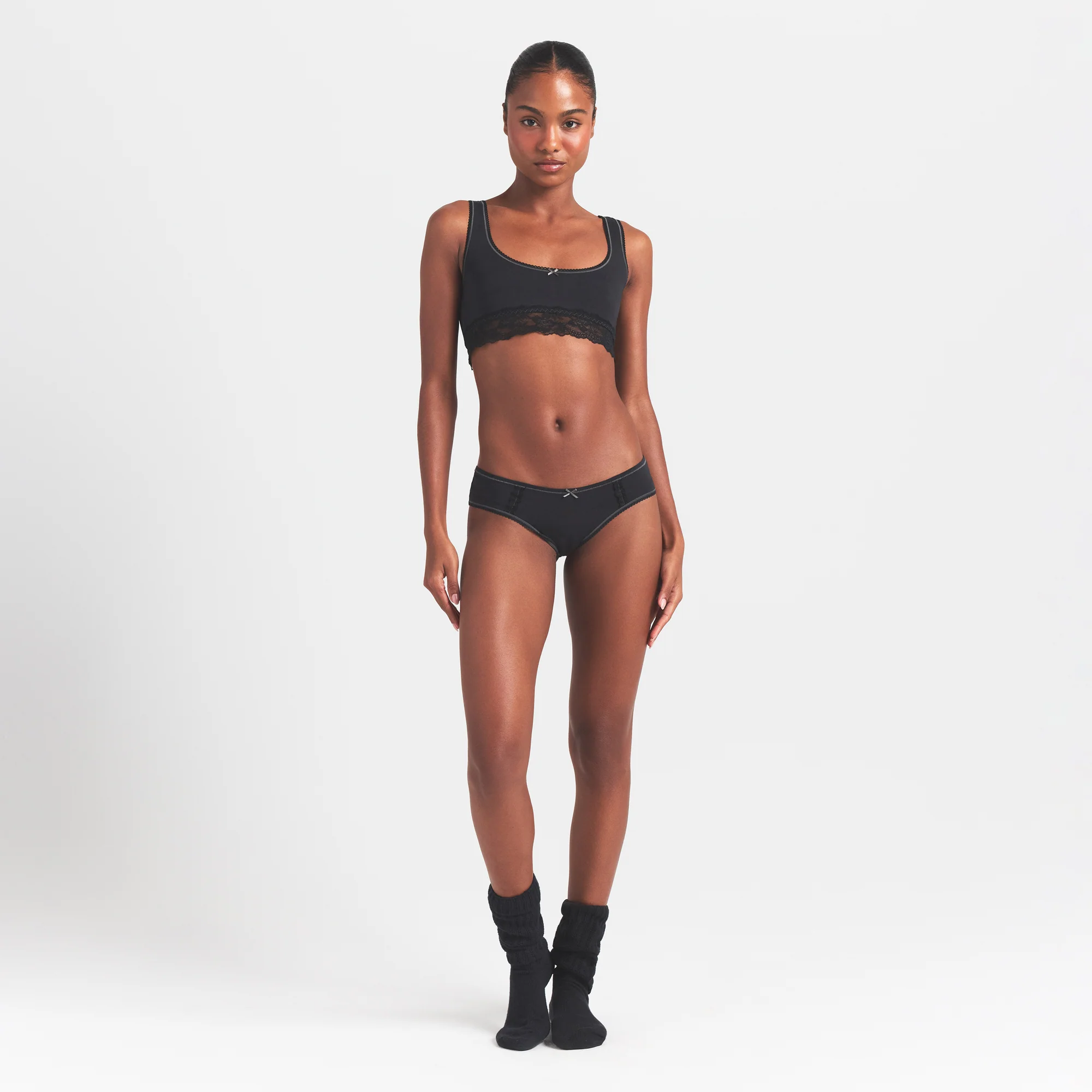 LIGHTWEIGHT COTTON LACE HIPSTER | SOOT TONAL - Image 2