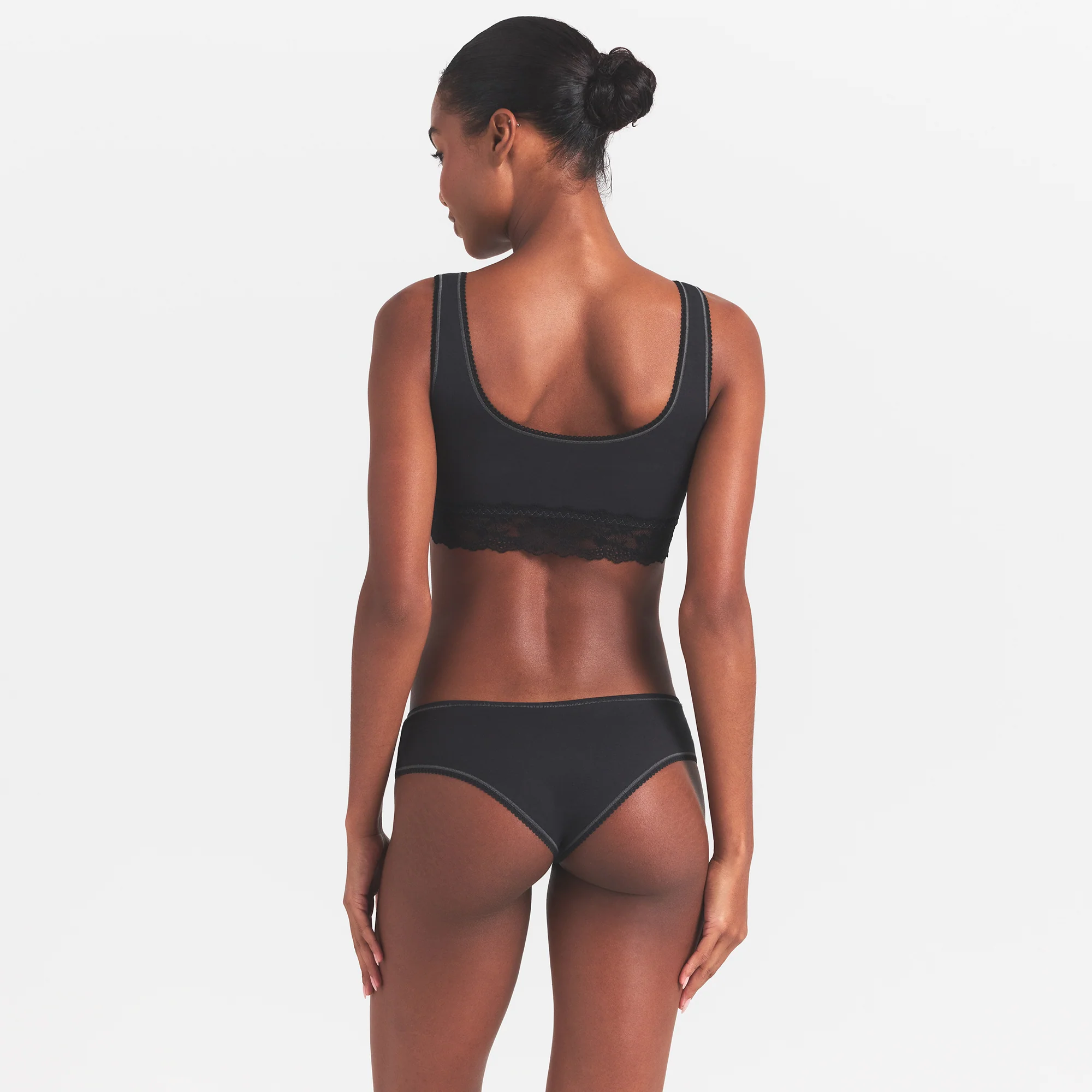 LIGHTWEIGHT COTTON LACE HIPSTER | SOOT TONAL - Image 4