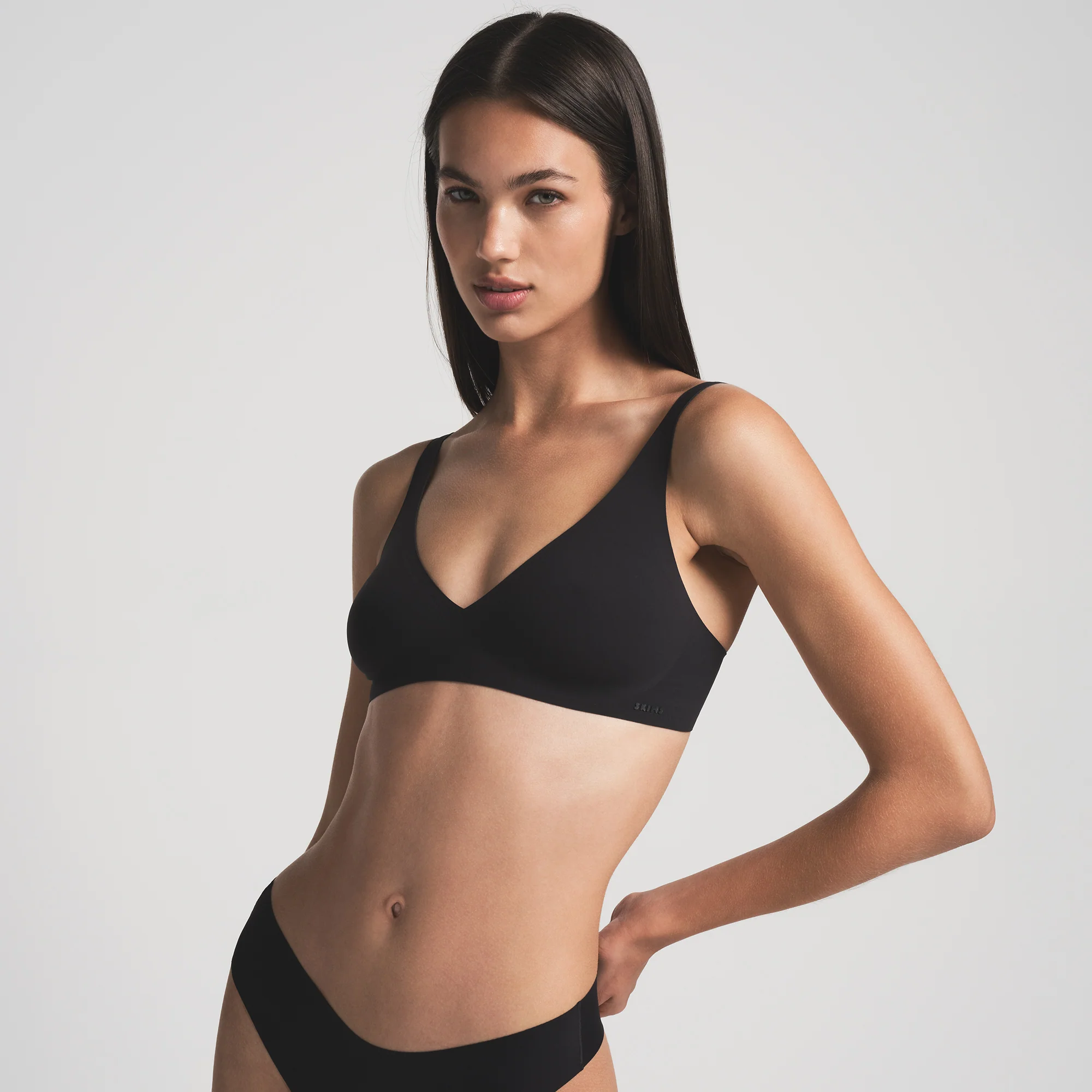 NAKED PLUNGE BRALETTE | ONYX - Image 3