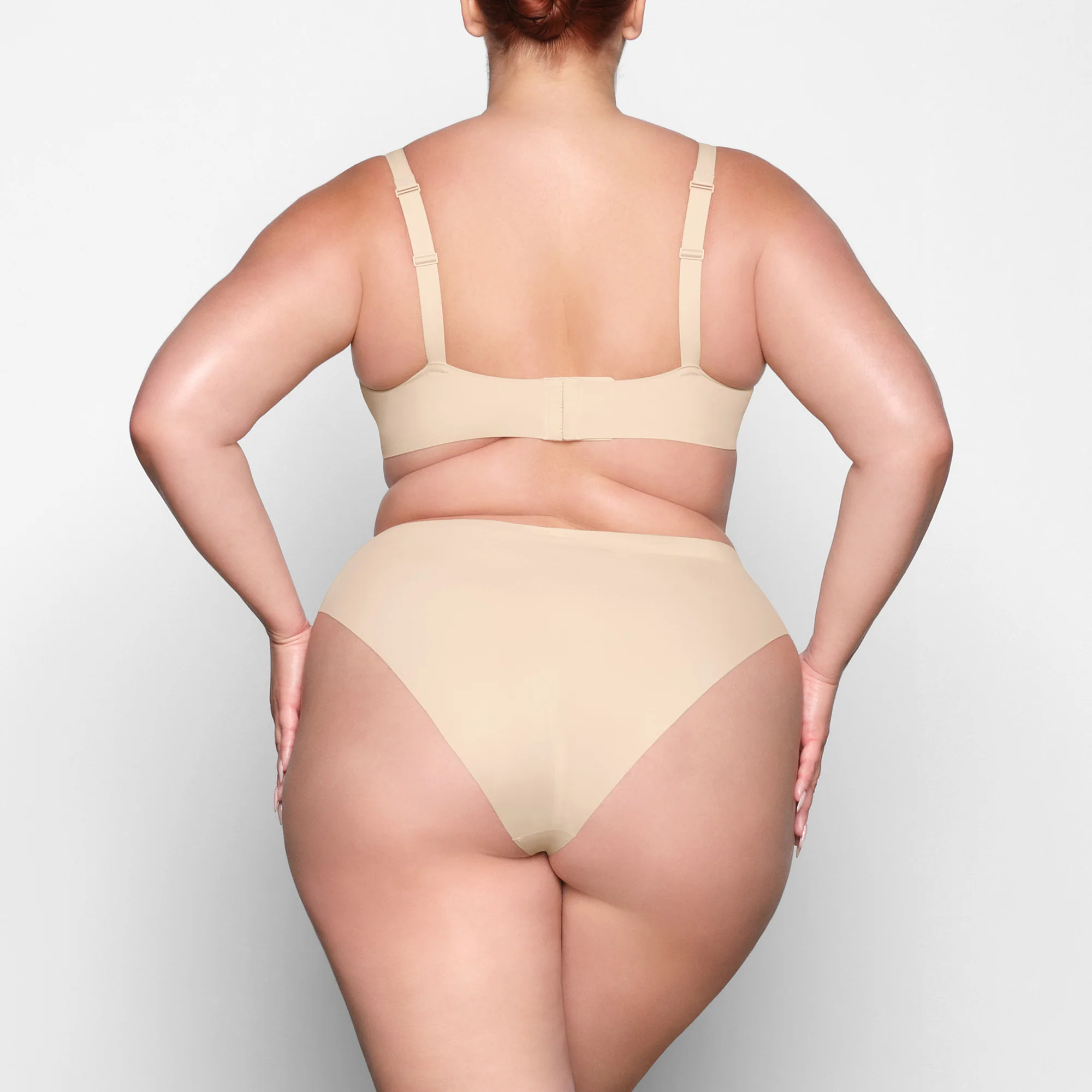 NAKED PLUNGE BRALETTE | SAND - Image 4