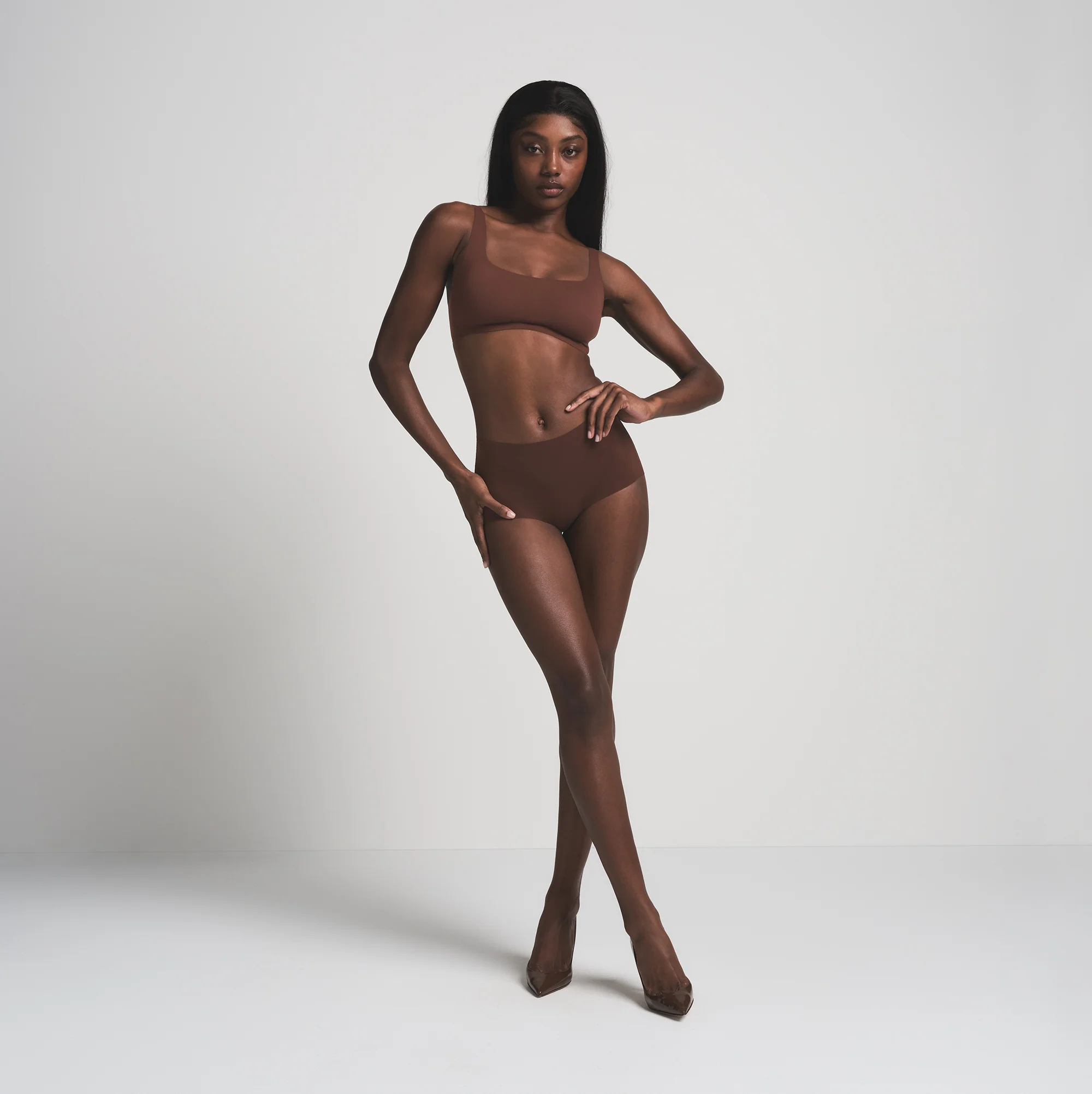 NAKED SCOOP BRALETTE | COCOA - Image 2