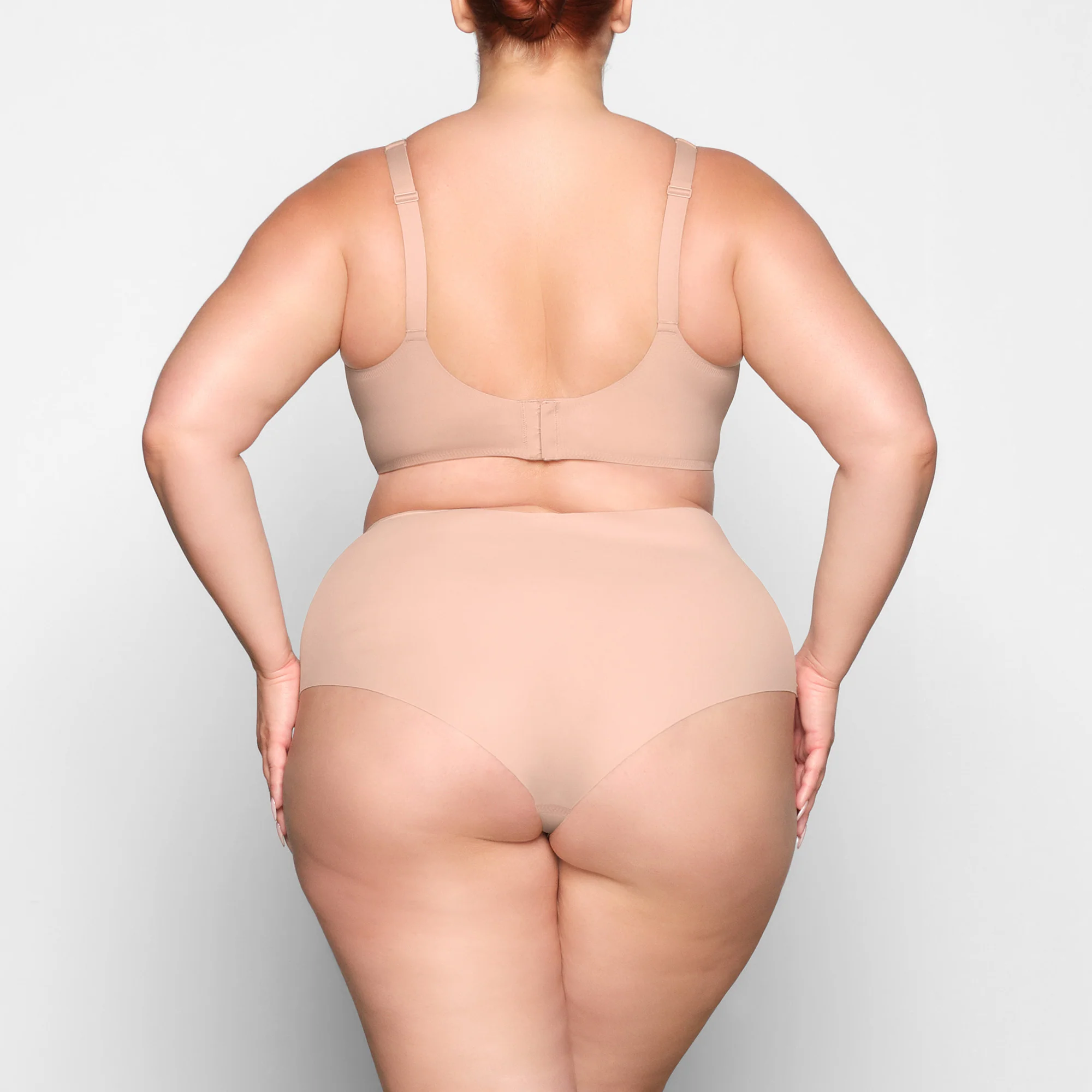 NAKED SCOOP BRALETTE | MICA - Image 4