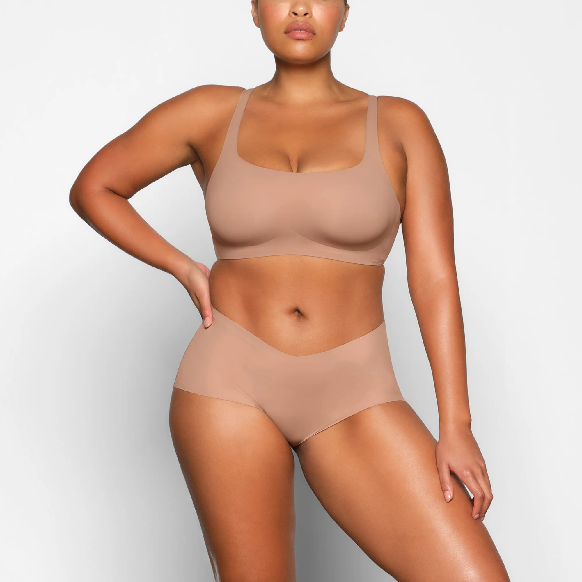 NAKED SCOOP BRALETTE | SIENNA - Image 2