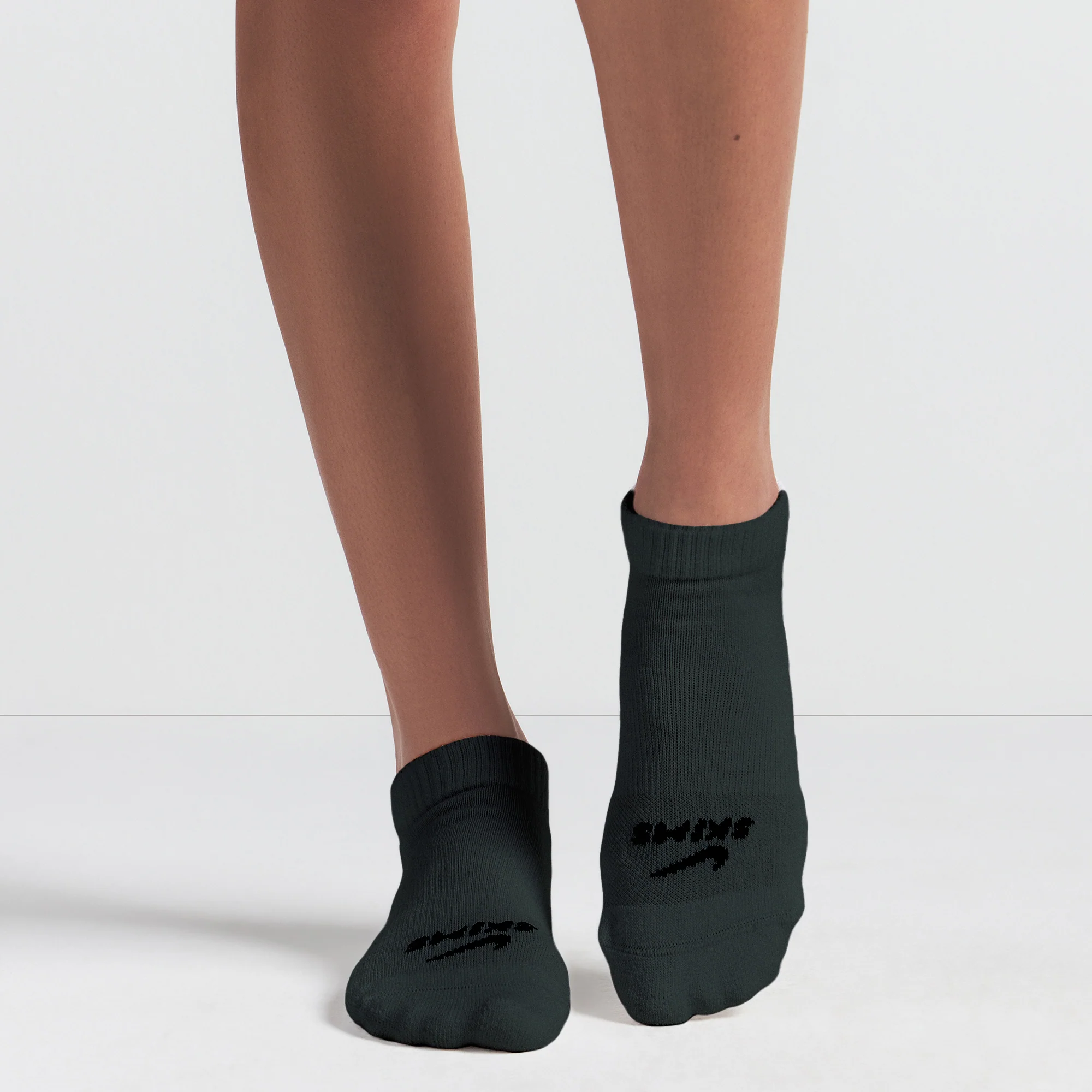 NikeSKIMS ACCESSORIES DRI-FIT™ ANKLE SOCK 3-PACK | DARK TEAL MULTI - Image 2