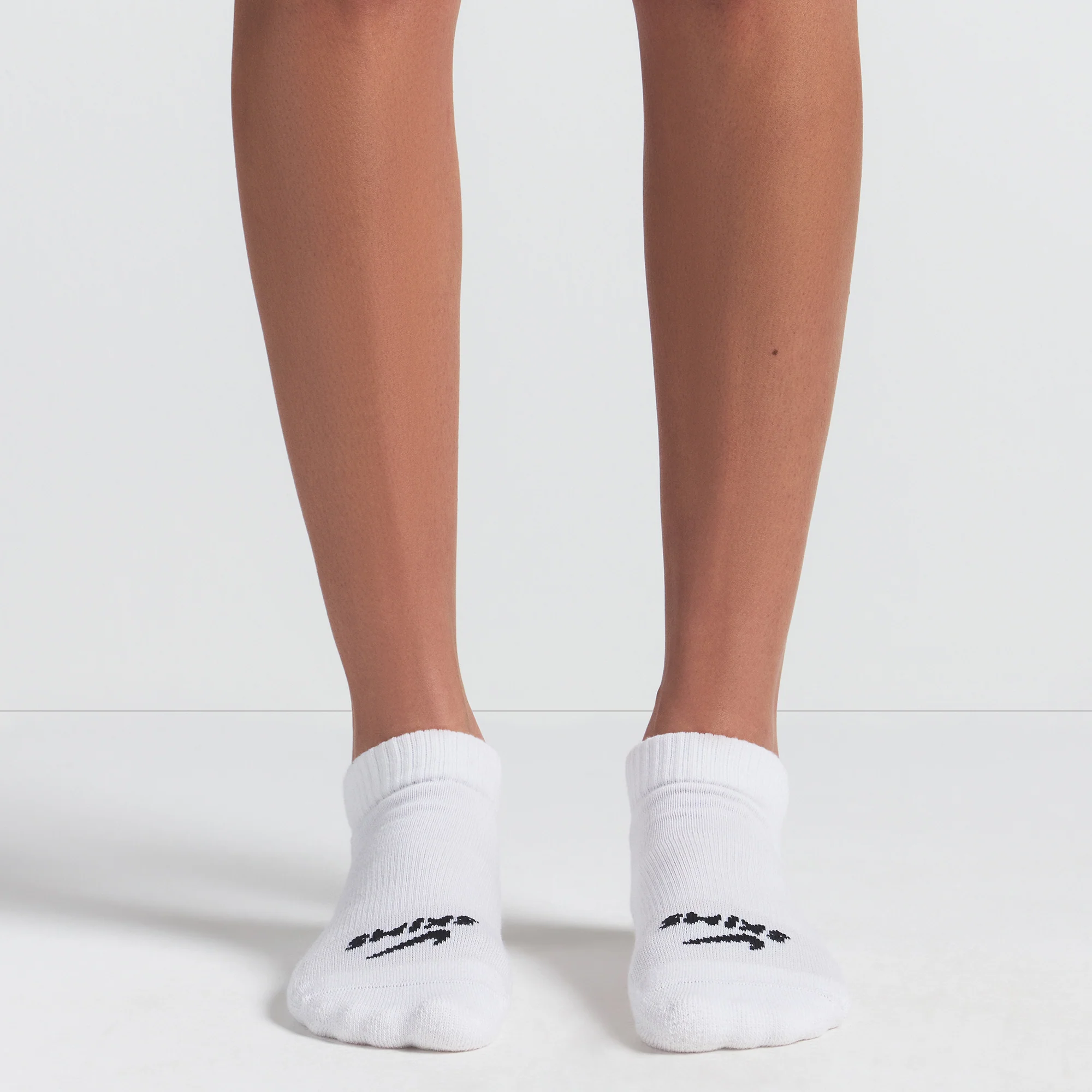 NikeSKIMS ACCESSORIES DRI-FIT™ ANKLE SOCK 3-PACK | SNOW - Image 3