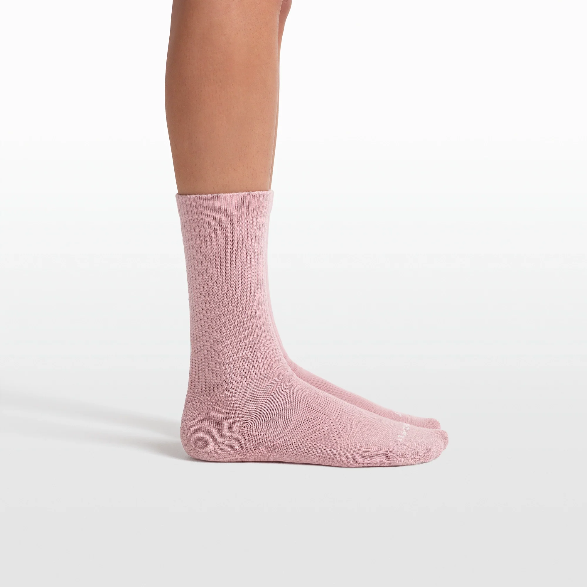 NikeSKIMS ACCESSORIES DRI-FIT™ CREW SOCK 3-PACK | HIMALAYAN MULTI - Image 3