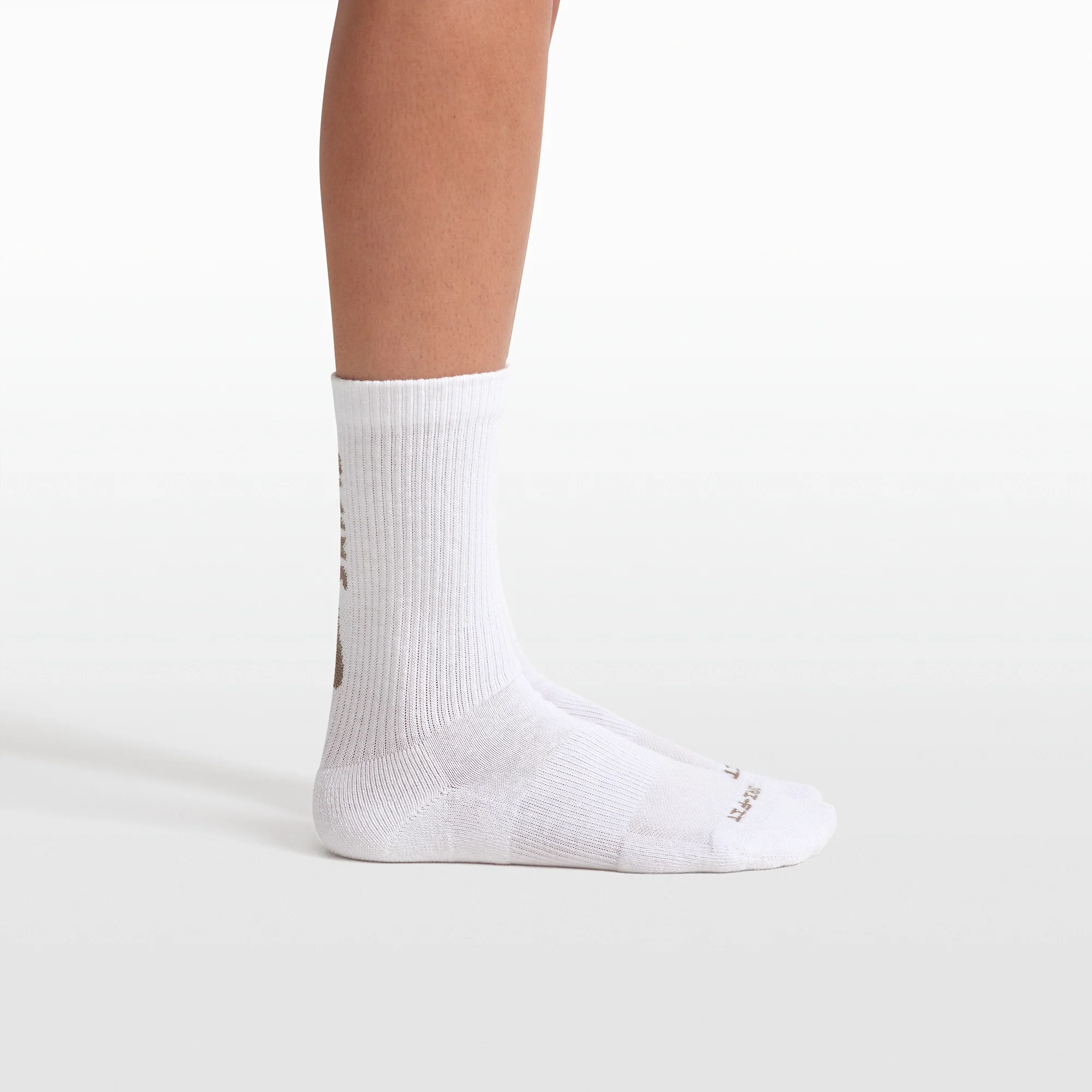 NikeSKIMS ACCESSORIES DRI-FIT™ CREW SOCK 3-PACK | HIMALAYAN MULTI - Image 9