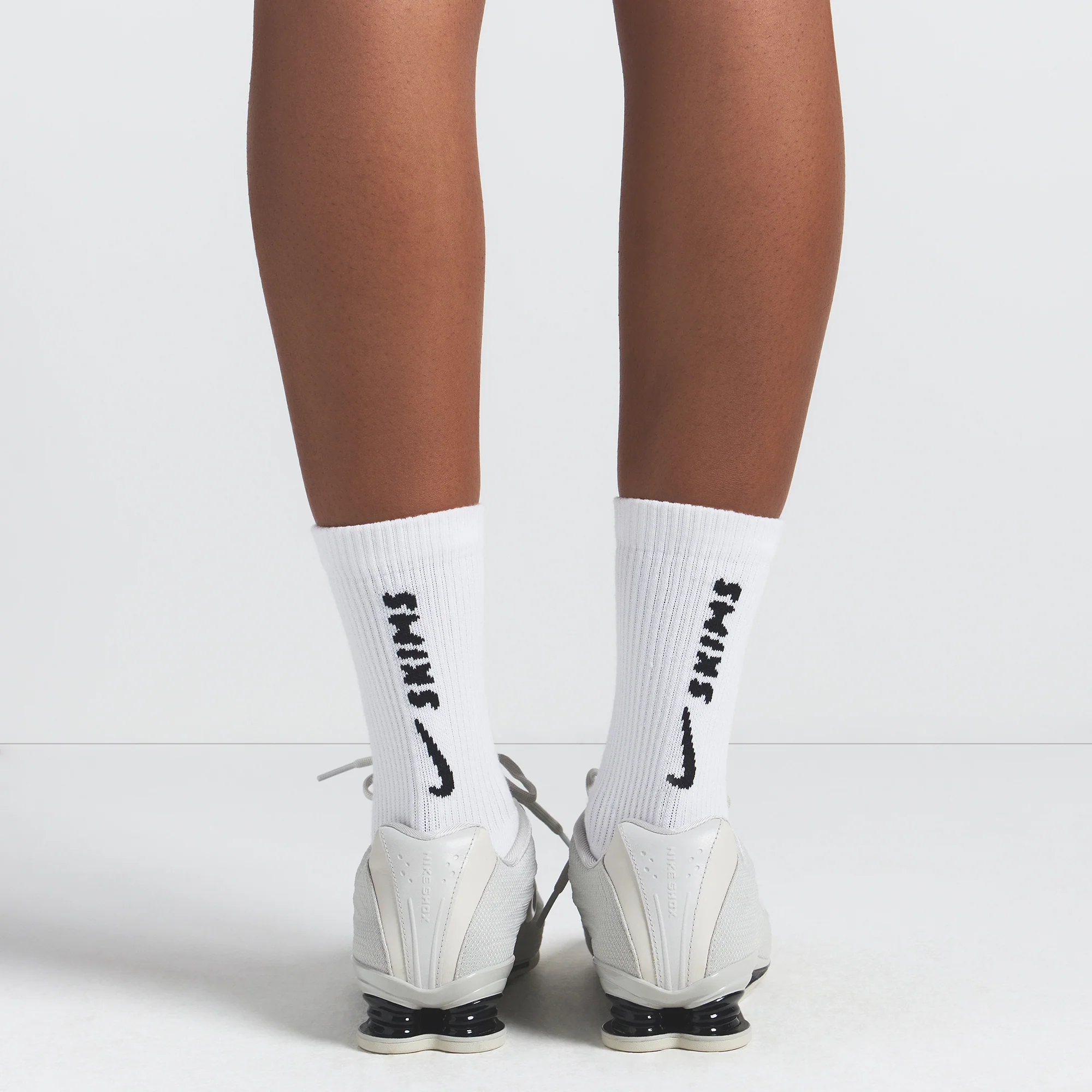 NikeSKIMS ACCESSORIES DRI-FIT™ CREW SOCK 3-PACK | SNOW - Image 4