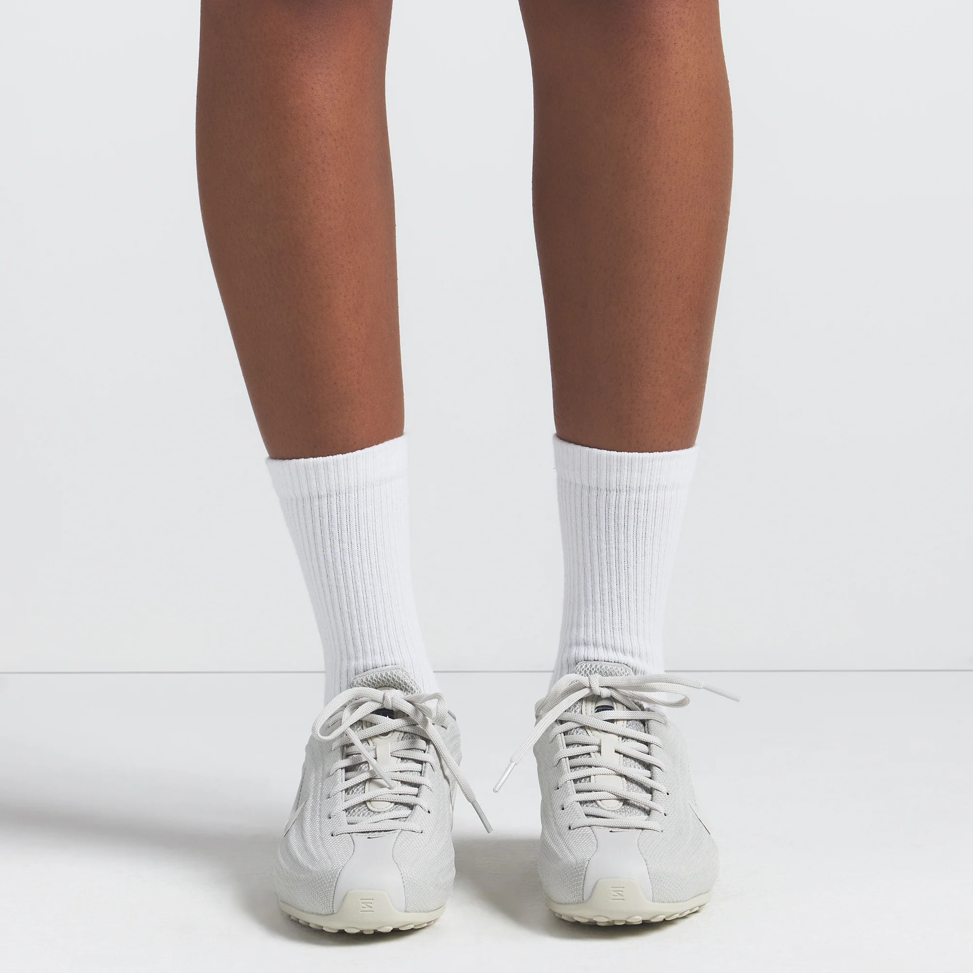 NikeSKIMS ACCESSORIES DRI-FIT™ CREW SOCK 3-PACK | SNOW - Image 5