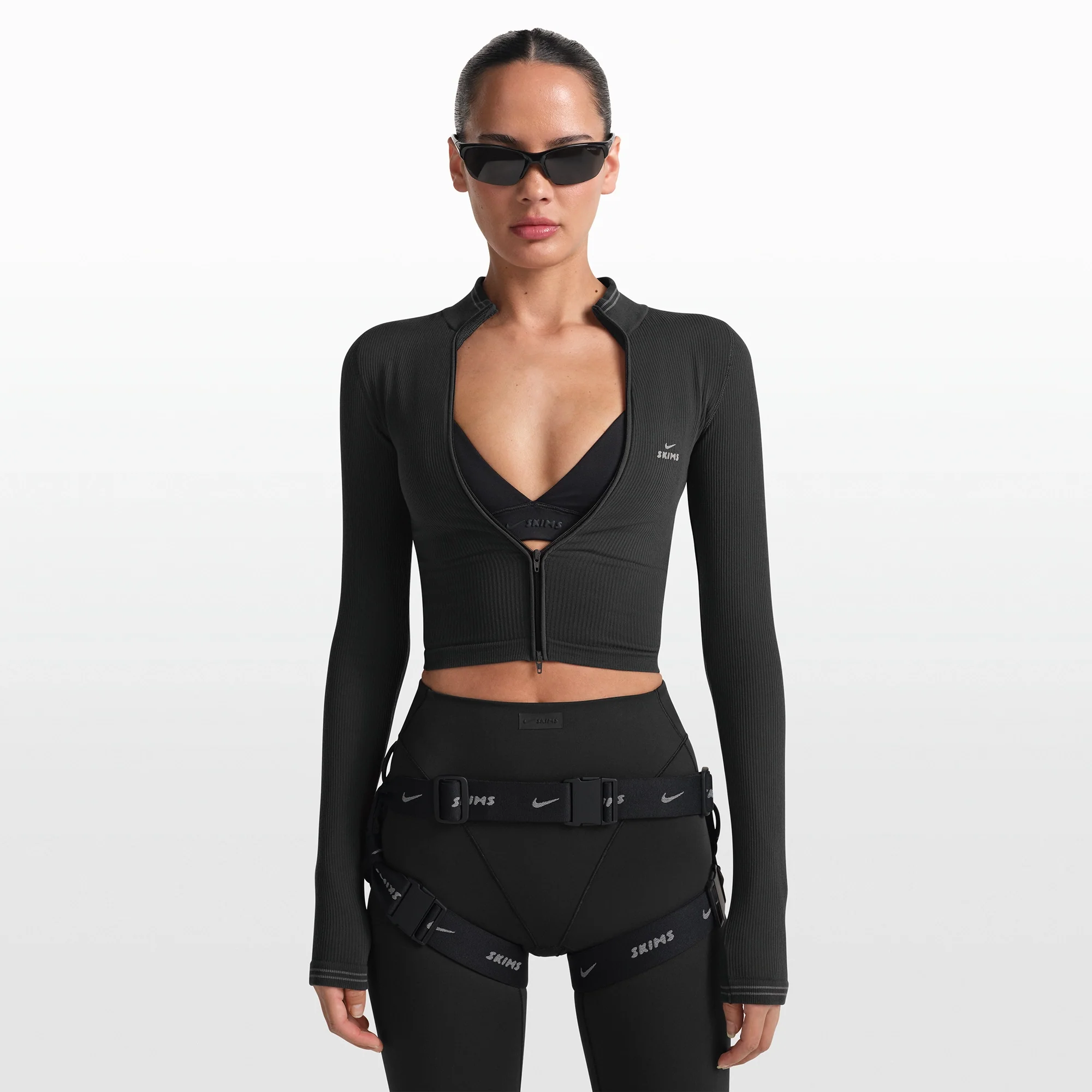 NikeSKIMS ACCESSORIES HARNESS WAISTPACK | OBSIDIAN - Image 2