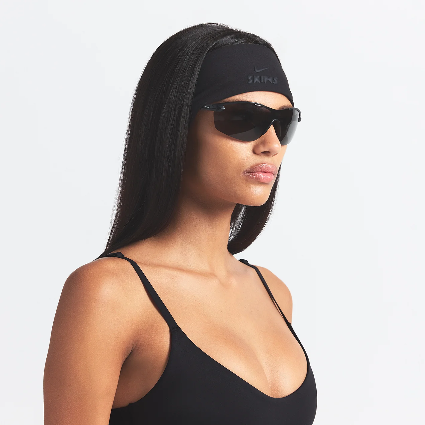 NikeSKIMS ACCESSORIES HEADBAND | OBSIDIAN - Image 3