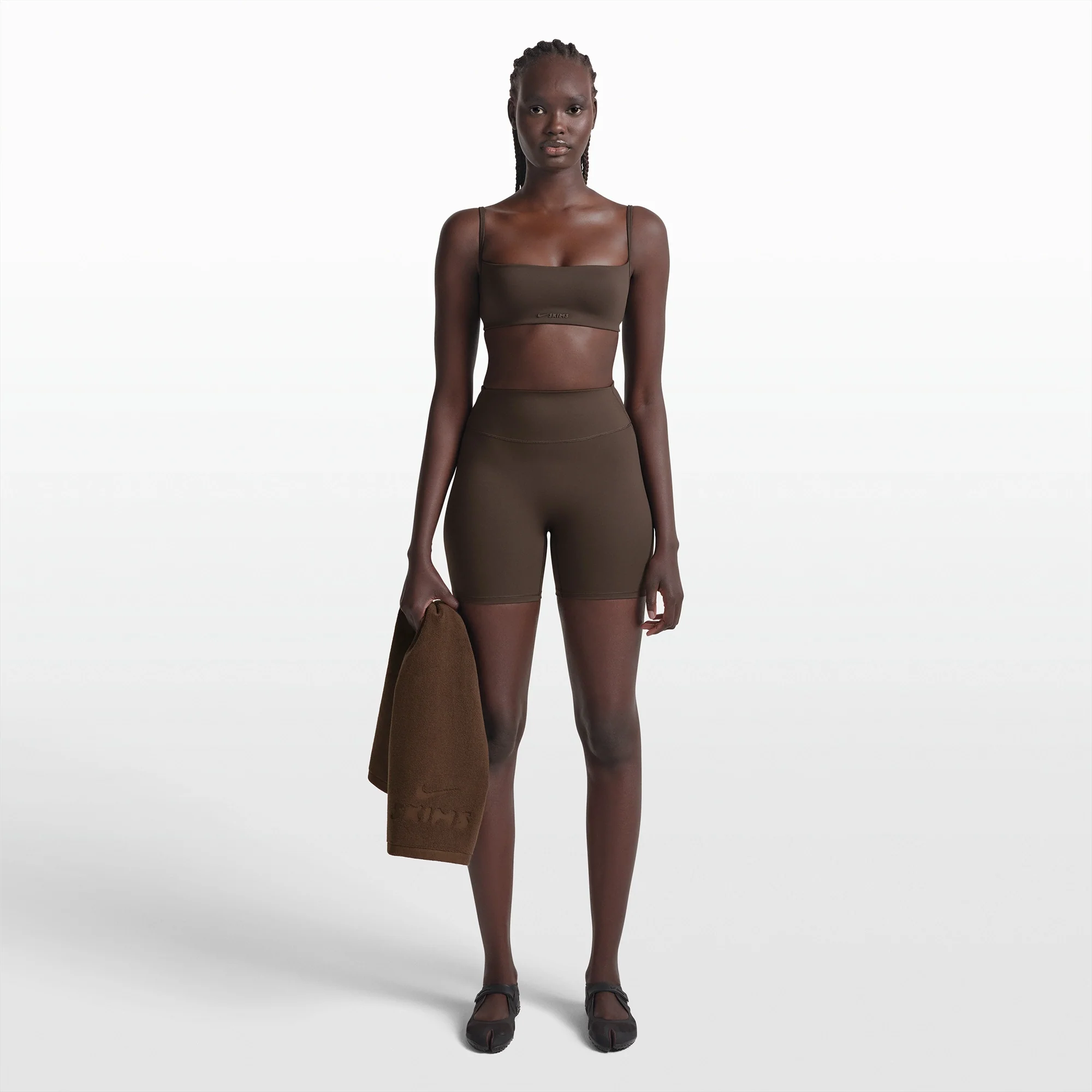 NikeSKIMS ACCESSORIES SMALL TOWEL | DARK SEPIA - Image 2