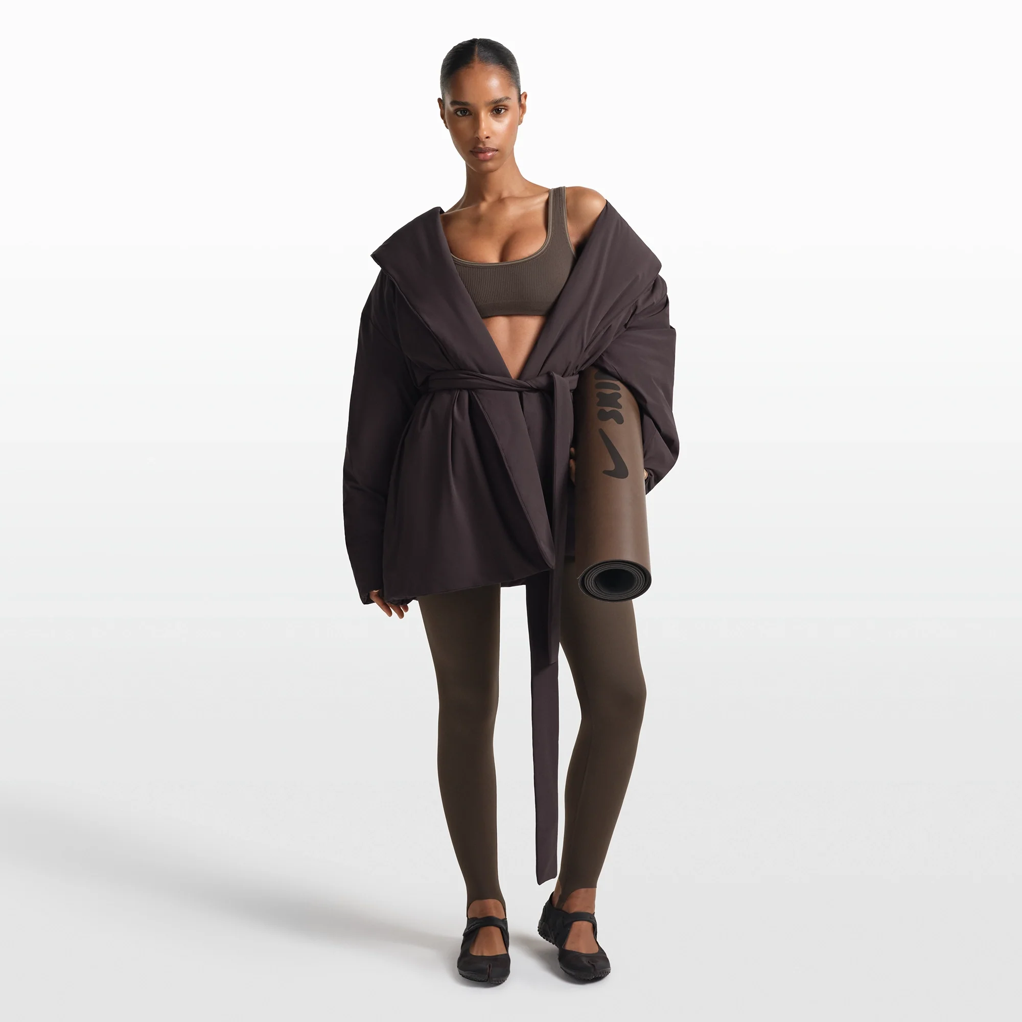 NikeSKIMS ACCESSORIES YOGA MAT | DARK SEPIA - Image 3