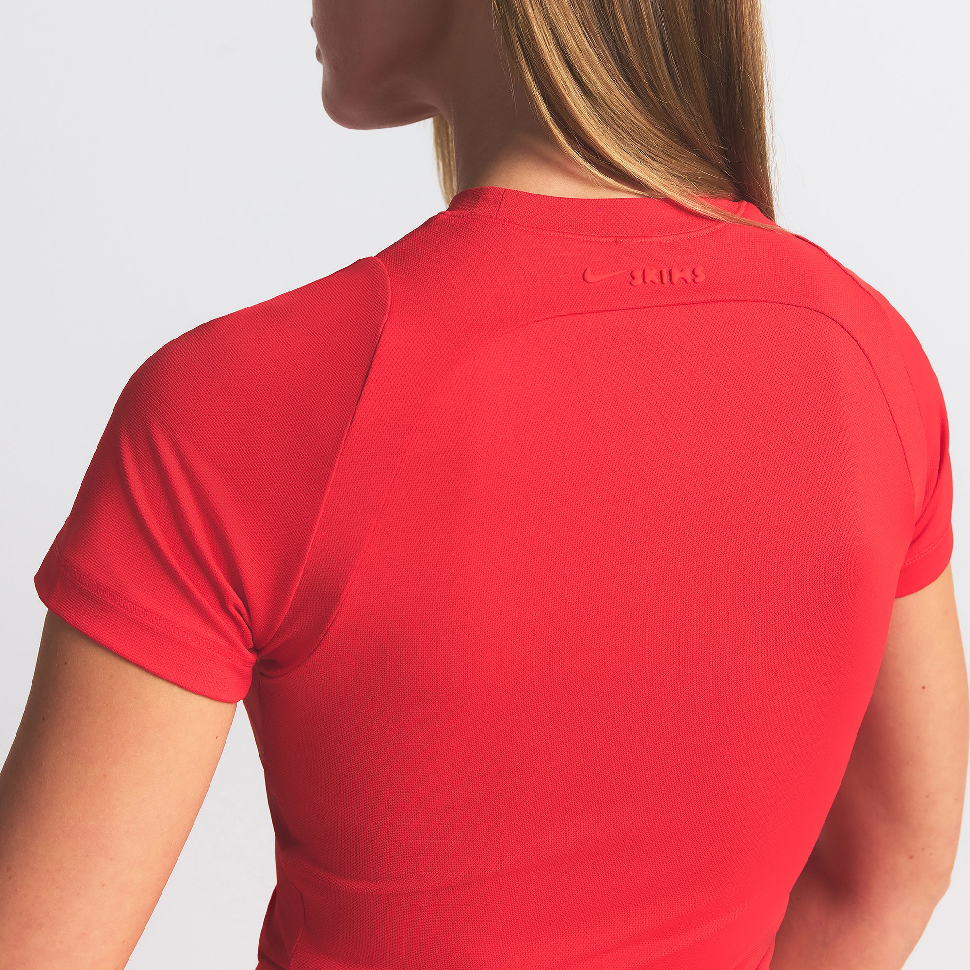NikeSKIMS AIRY BABY TEE | RUBY - Image 4