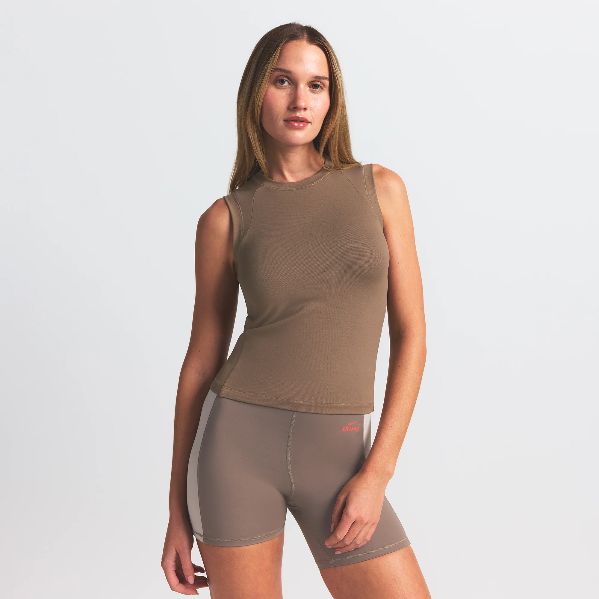 NikeSKIMS AIRY MUSCLE TEE | MYRRH - Image 4