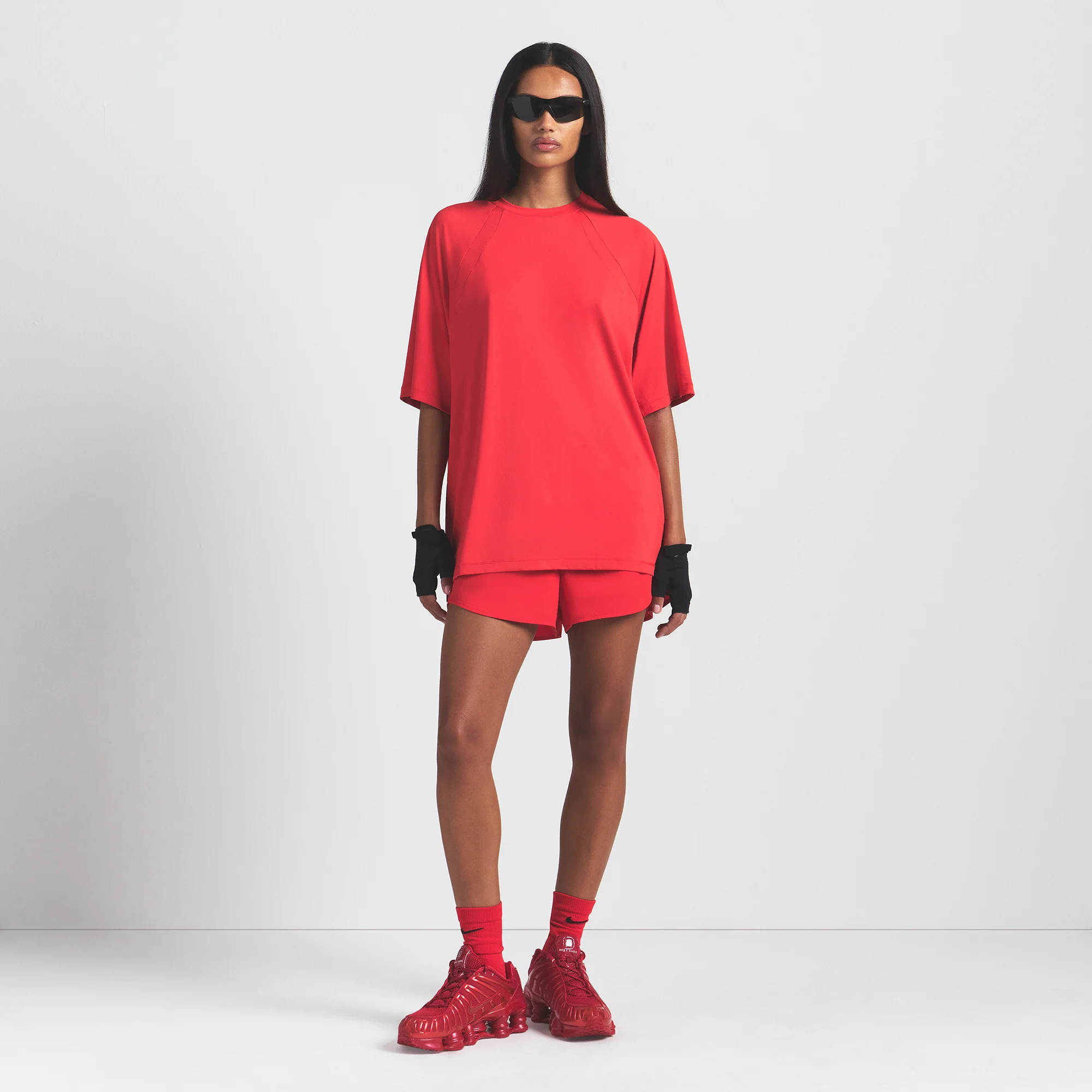NikeSKIMS AIRY OVERSIZED TEE | RUBY - Image 5