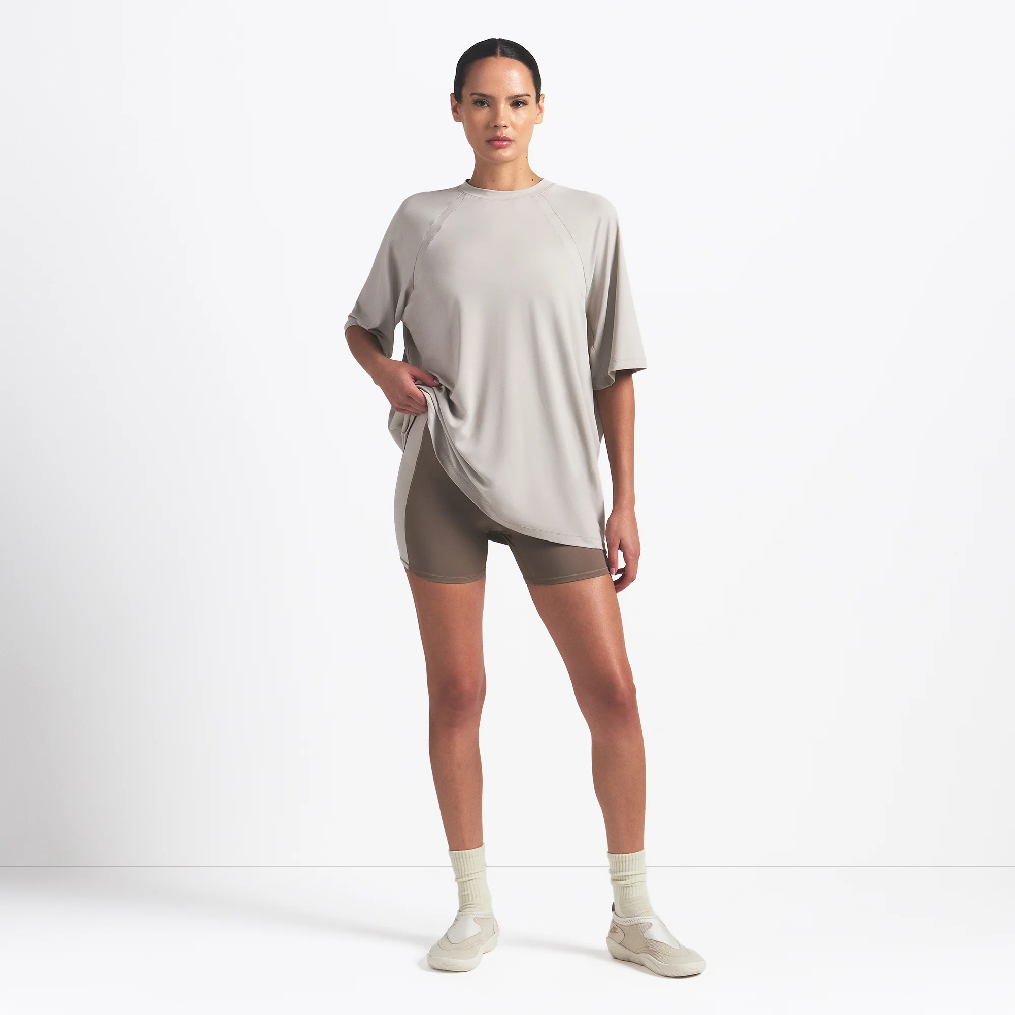 NikeSKIMS AIRY OVERSIZED TEE | STONE - Image 2