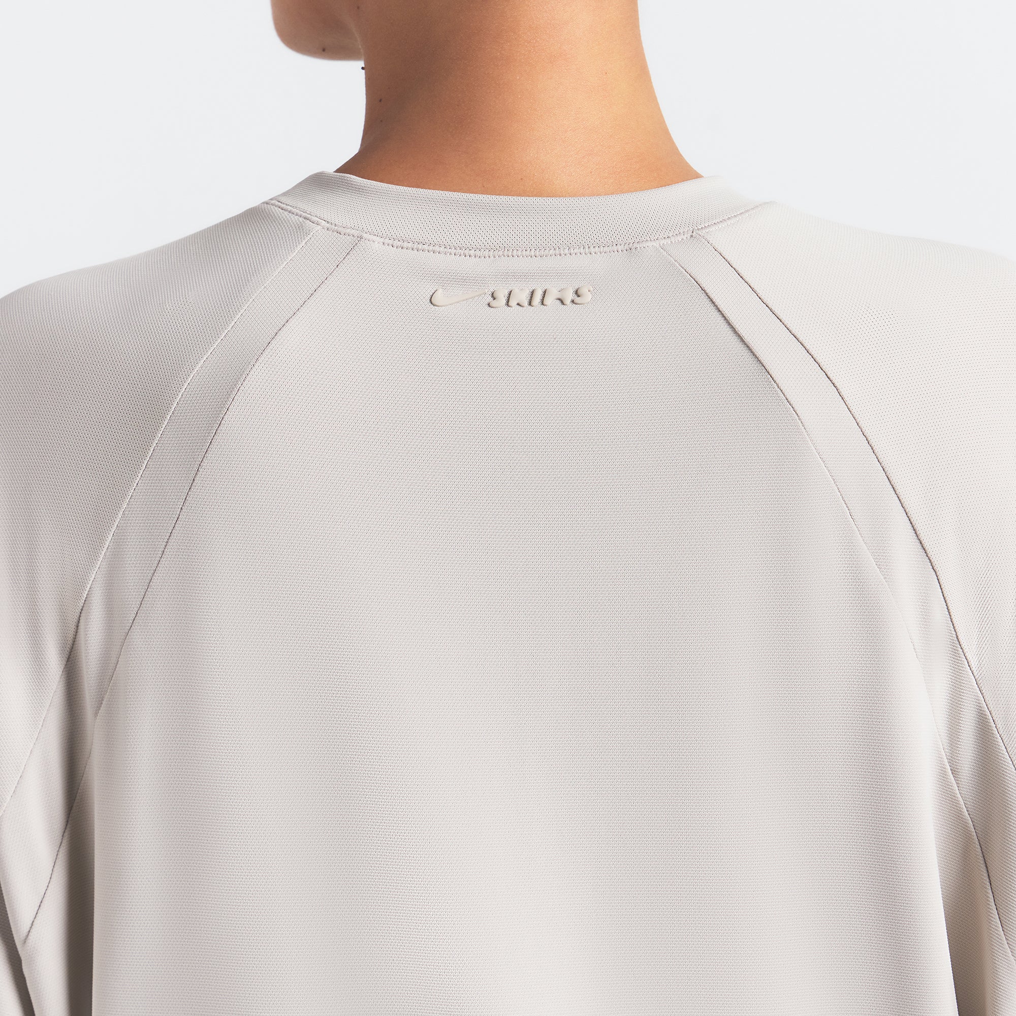 NikeSKIMS AIRY OVERSIZED TEE | STONE - Image 3
