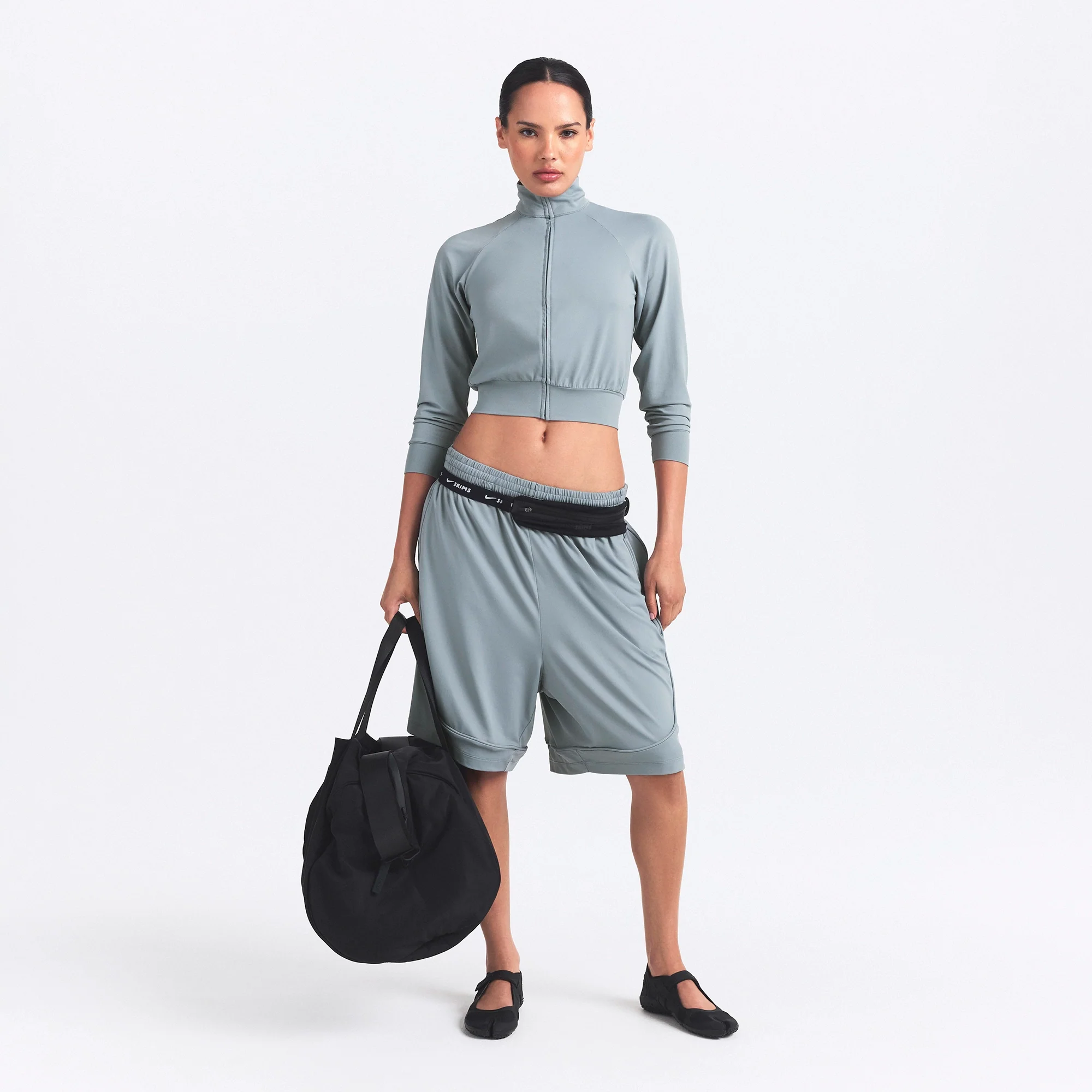 NikeSKIMS AIRY RELAXED SHORT | WASHED PACIFIC - Image 2