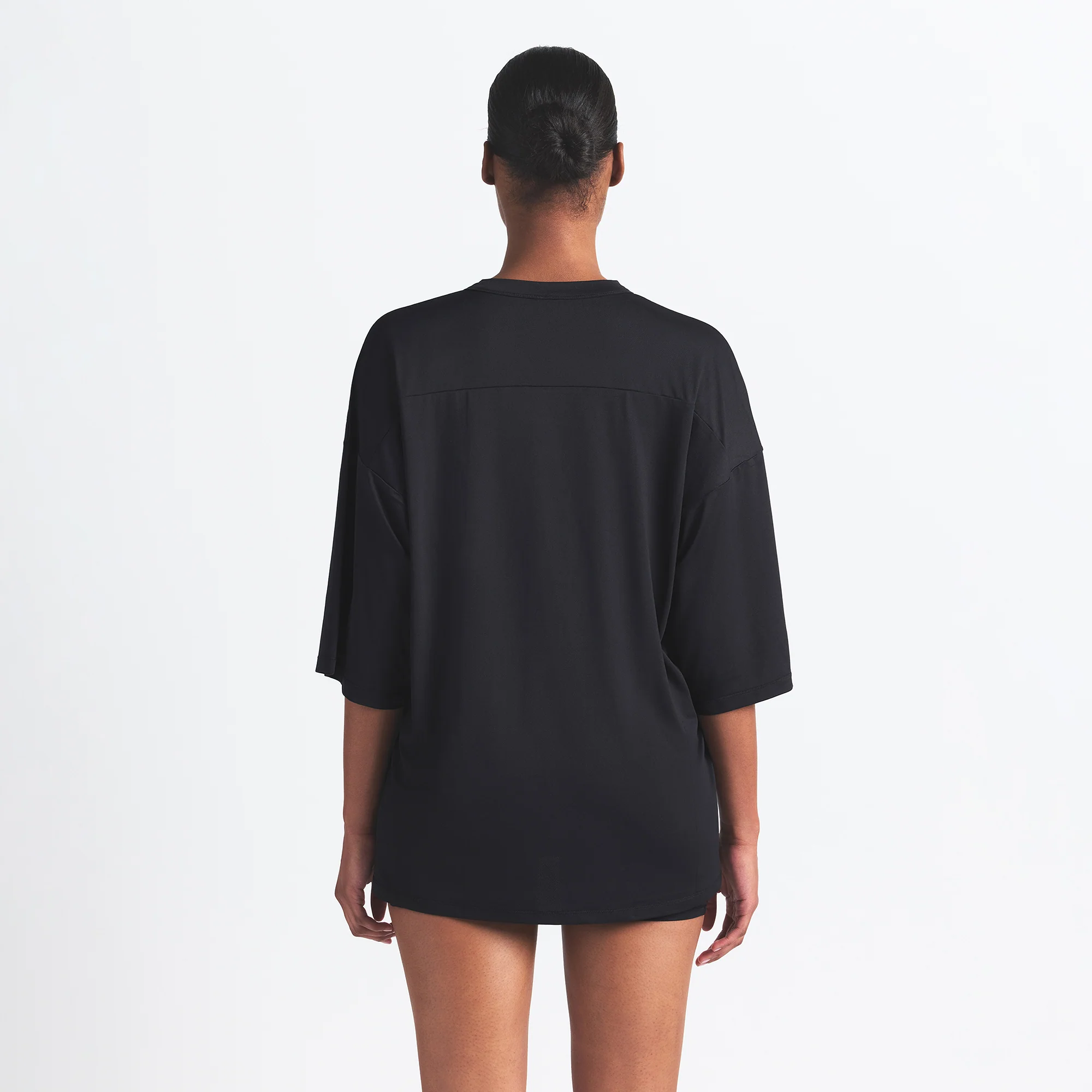 NikeSKIMS AIRY V-NECK OVERSIZED TOP | OBSIDIAN - Image 5